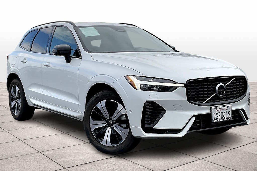 Used 2025 Volvo XC60 Plug-In Hybrid Plus T8 AWD