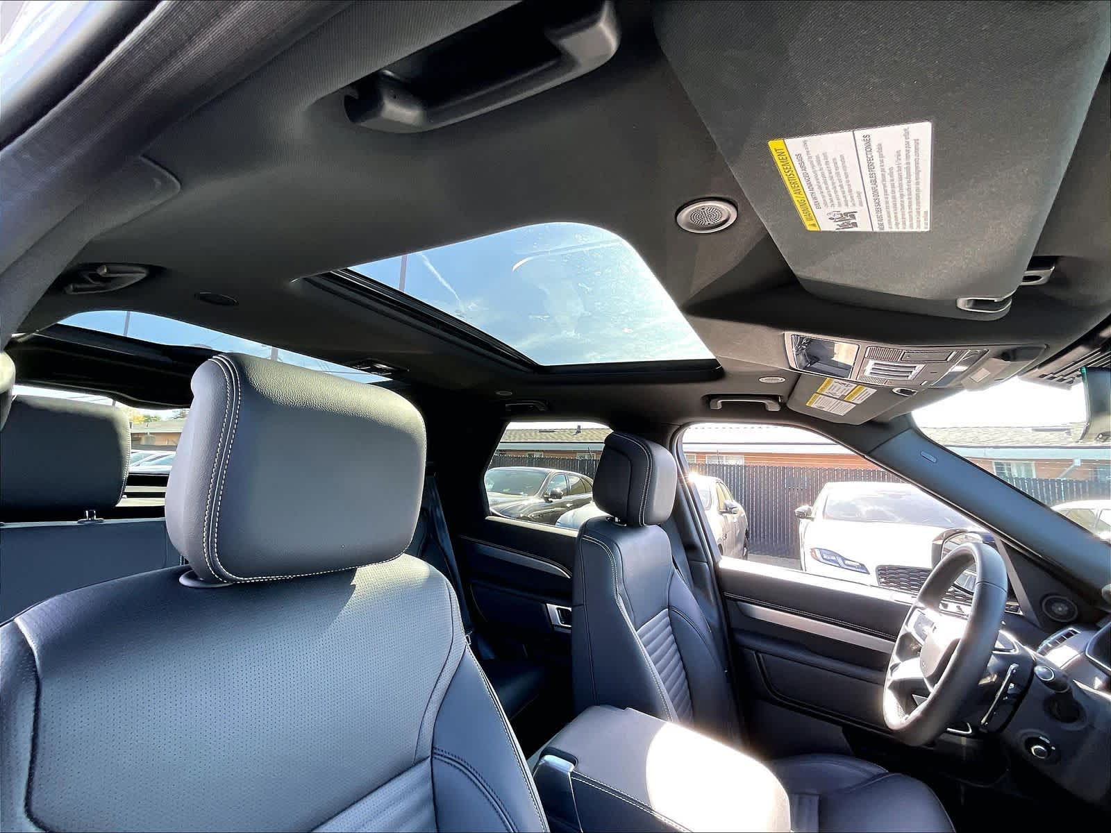 2025 Land Rover Discovery Dynamic SE - Photo 23