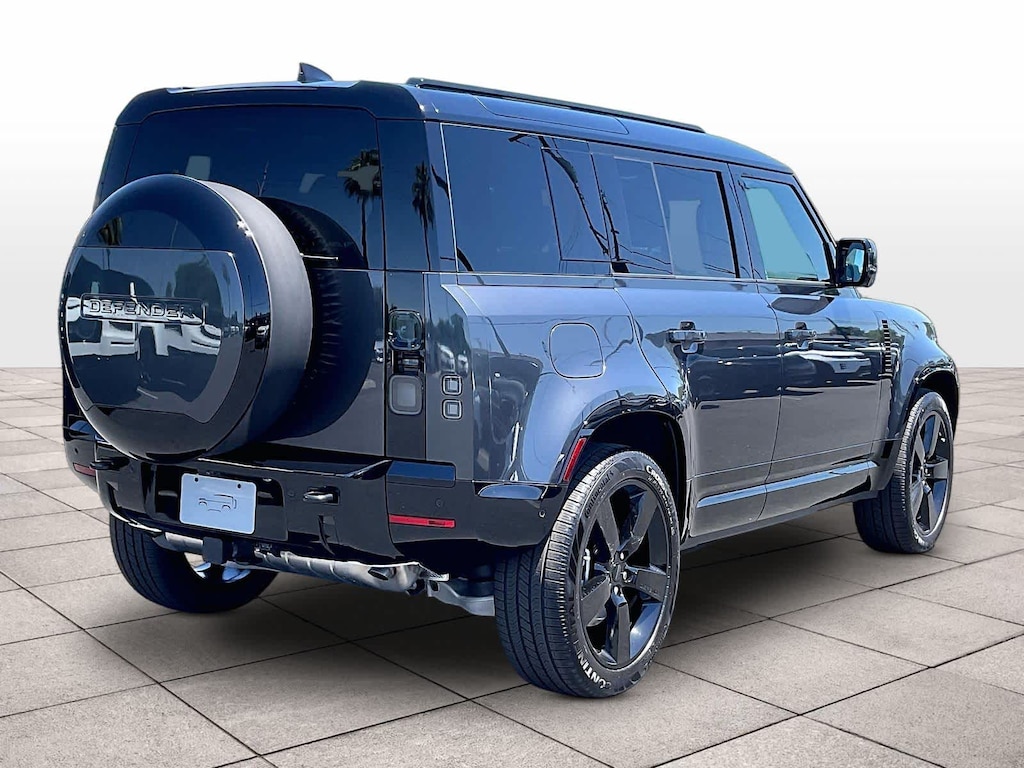 New 2026 Land Rover Defender 110 X-Dynamic SE SUV