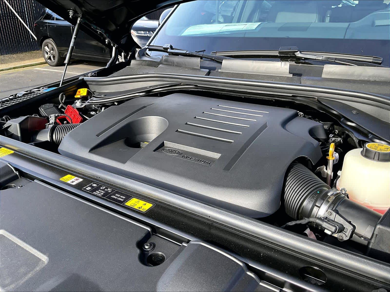 2025 Land Rover Range Rover SE - Photo 32