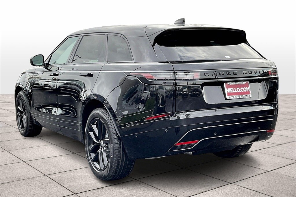 2025 Land Rover Range Rover Velar SE photo 3