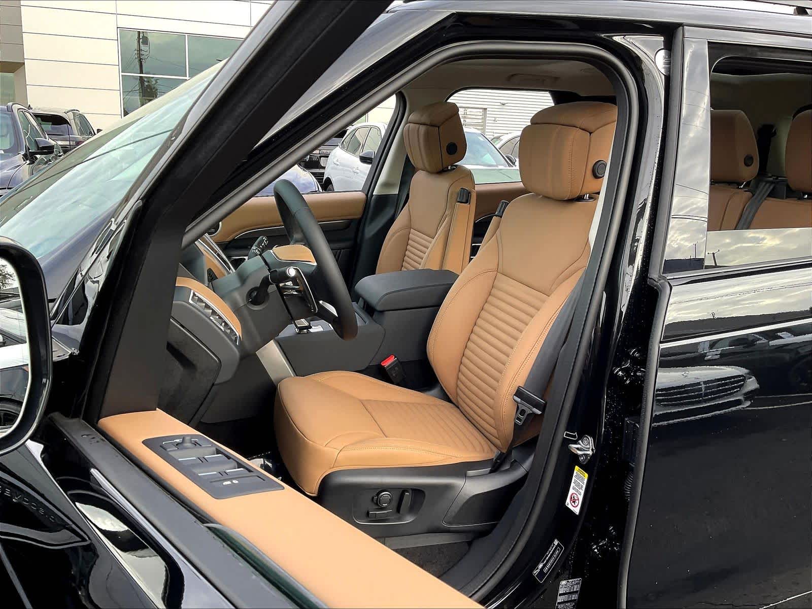 2025 Land Rover Discovery Metropolitan Edition - Photo 11