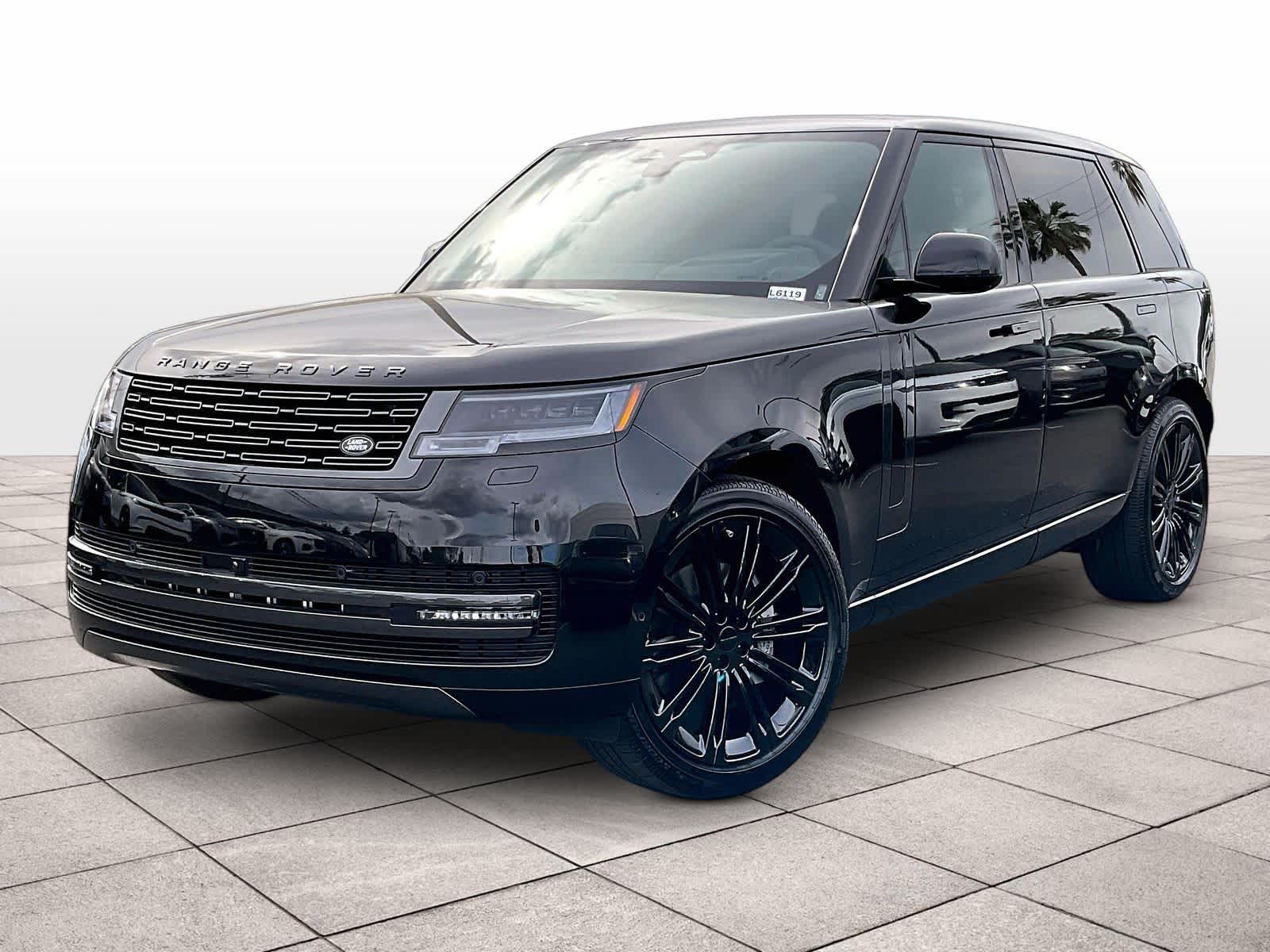 2026 Land Rover Range Rover 3.0 SE LWB 7's photo