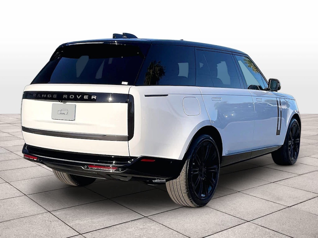 New 2026 Land Rover Range Rover SE 7 Seats SUV