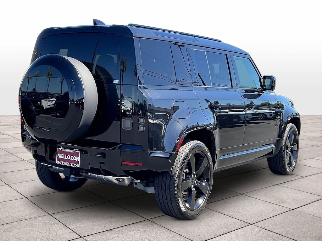 New 2026 Land Rover Defender 110 X-Dynamic SE SUV