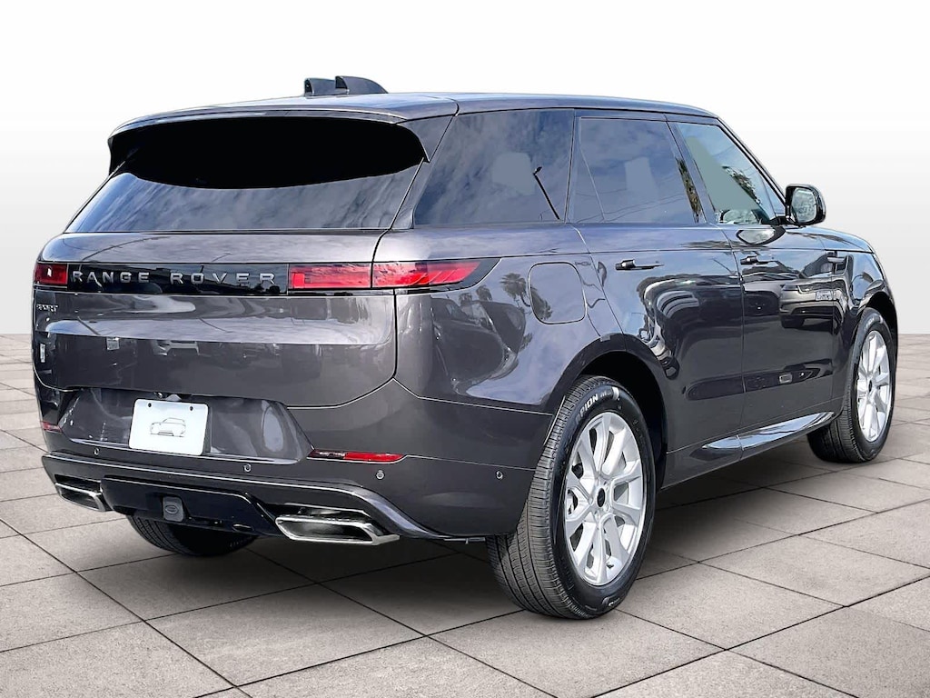 New 2026 Land Rover Range Rover Sport Dynamic SE SUV