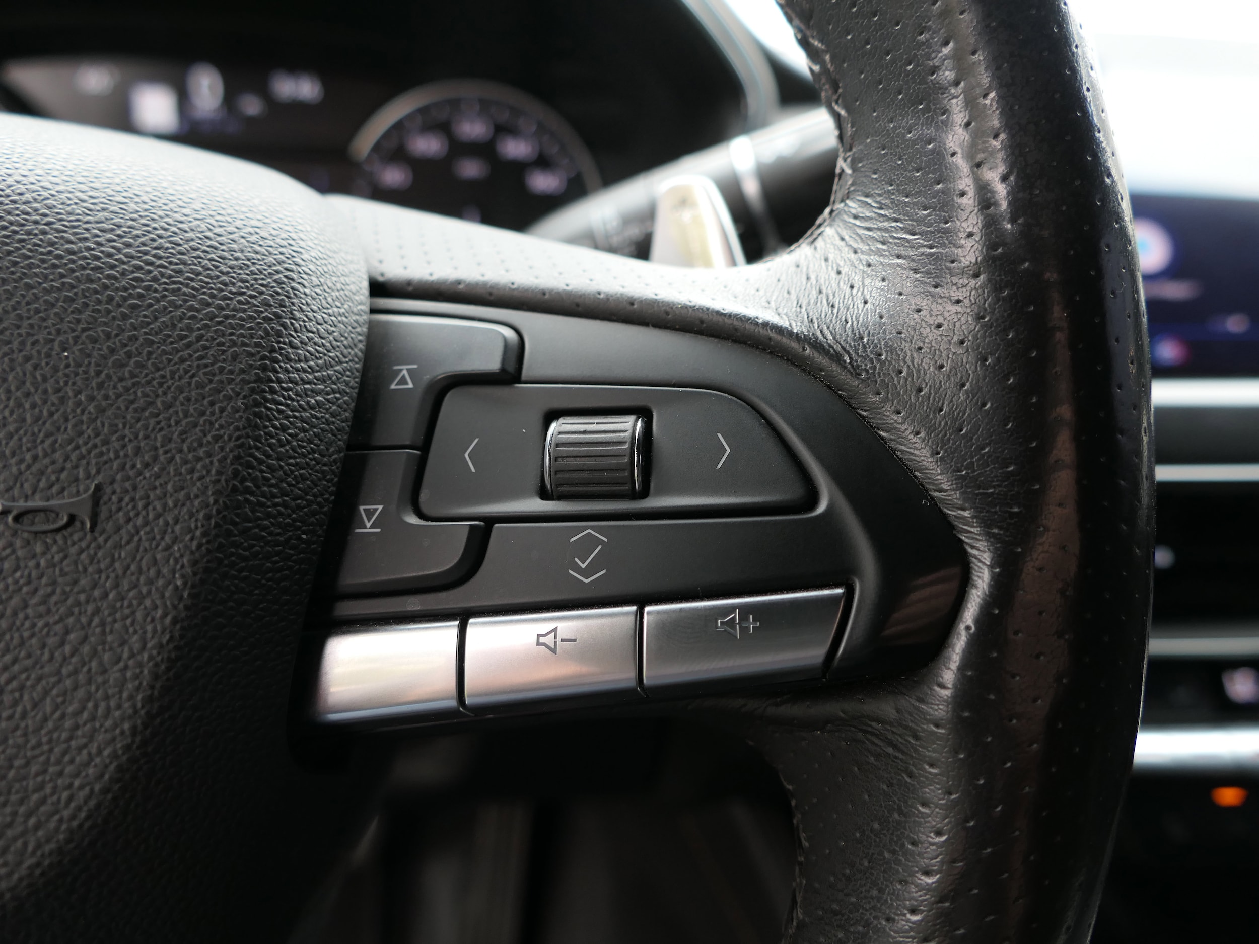 2023 Cadillac CT5 Sport - Photo 17