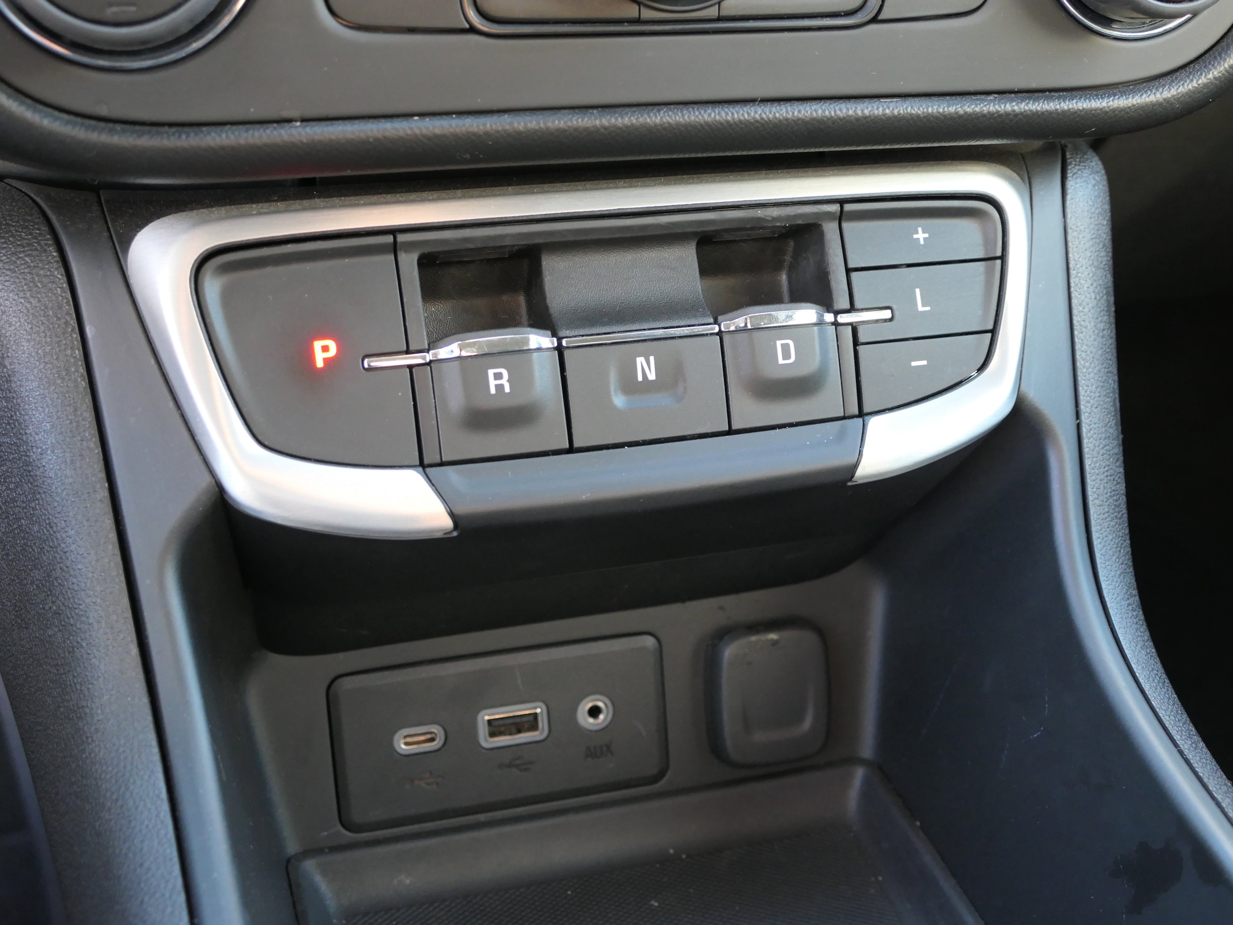 2022 GMC Terrain SLE - Photo 19