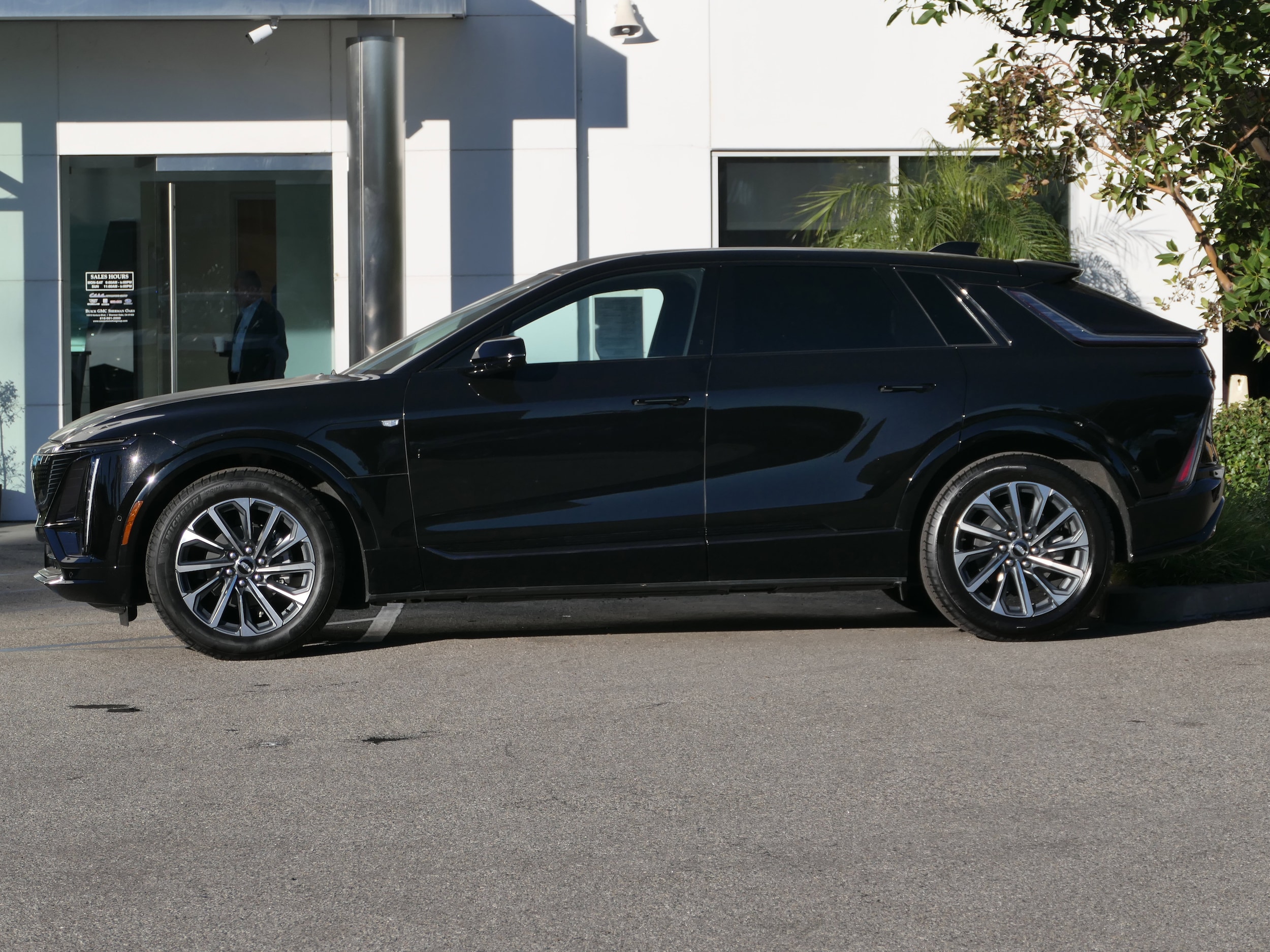 Used 2025 Cadillac LYRIQ Sport 1 with VIN 1GYKPURL4SZ318656 for sale in Los Angeles, CA