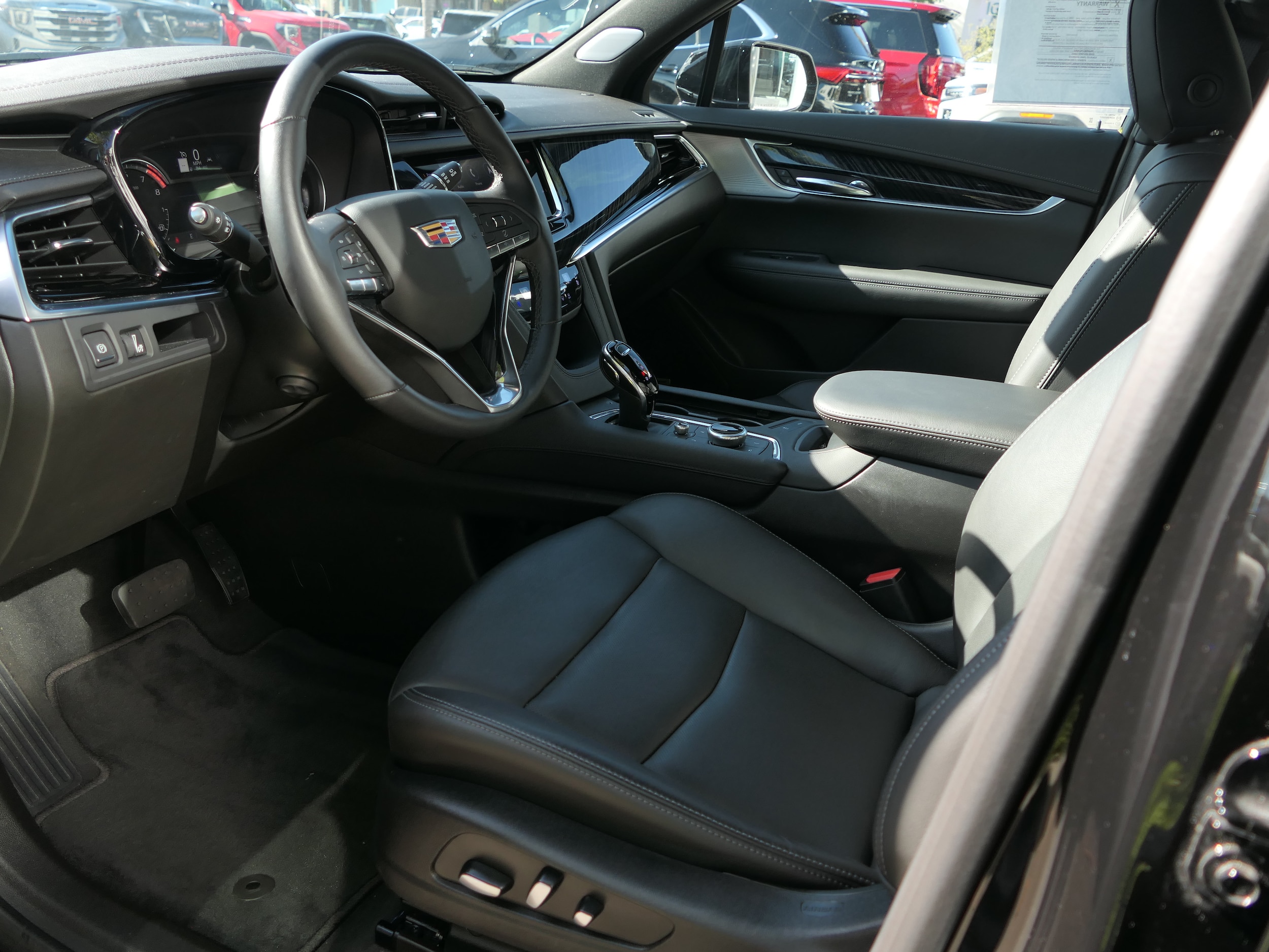 2025 Cadillac XT6 Premium Luxury - Photo 13