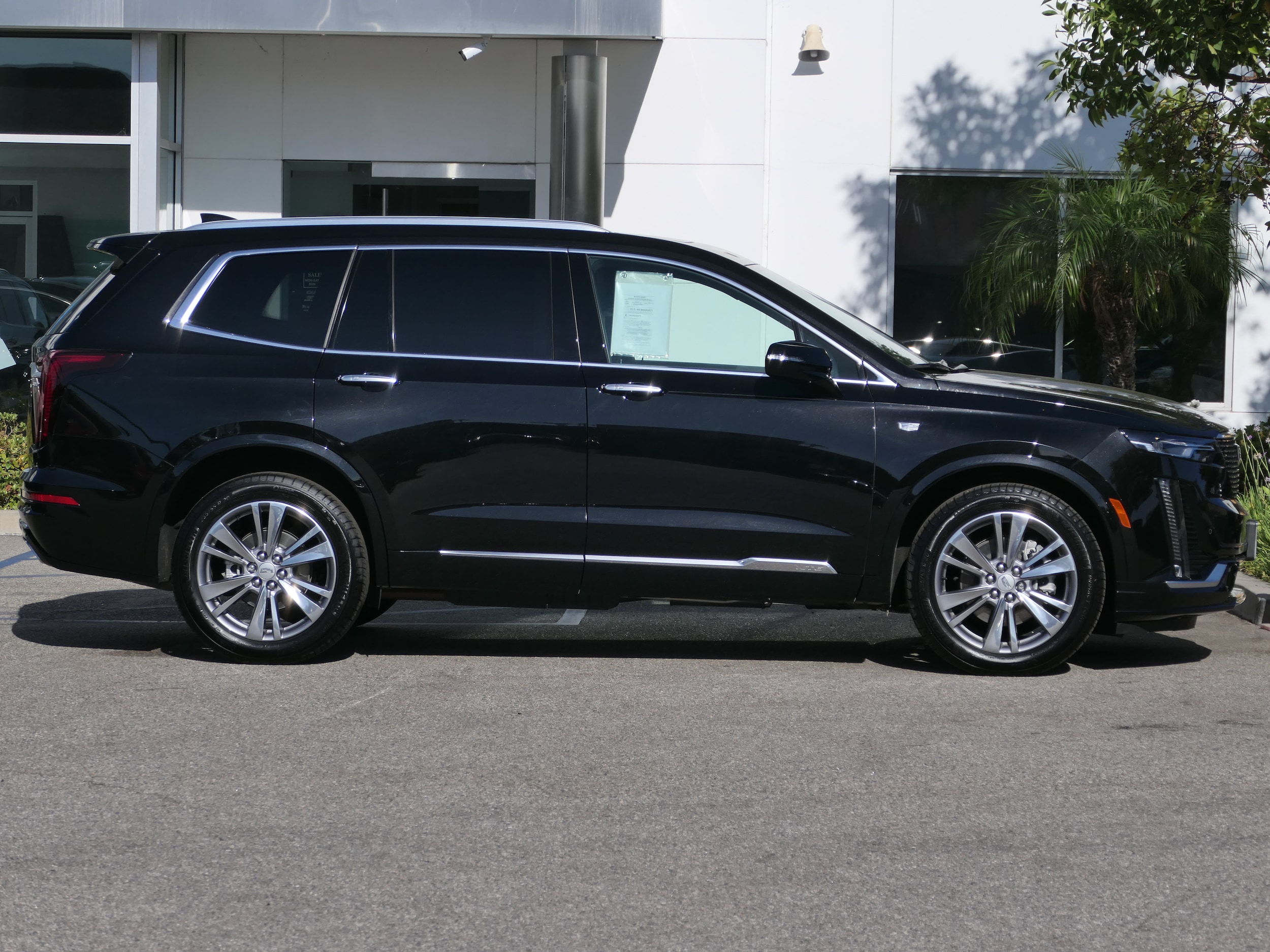 2025 Cadillac XT6 Premium Luxury - Photo 7