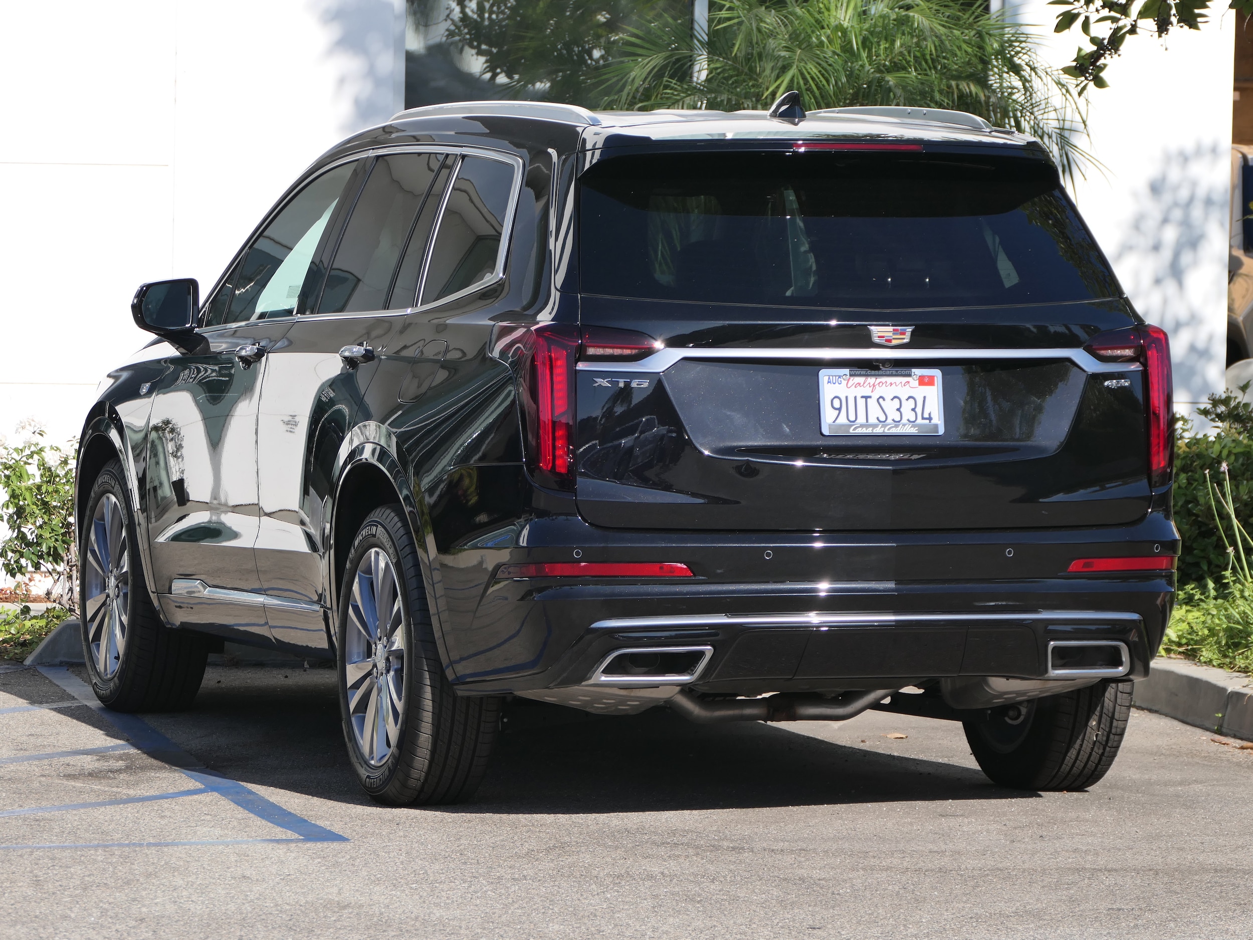 2025 Cadillac XT6 Premium Luxury - Photo 3