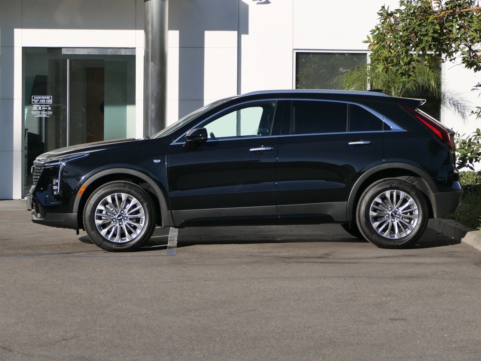 Used 2025 Cadillac XT4 Premium Luxury with VIN 1GYFZCR44SF115136 for sale in Sherman Oaks, CA