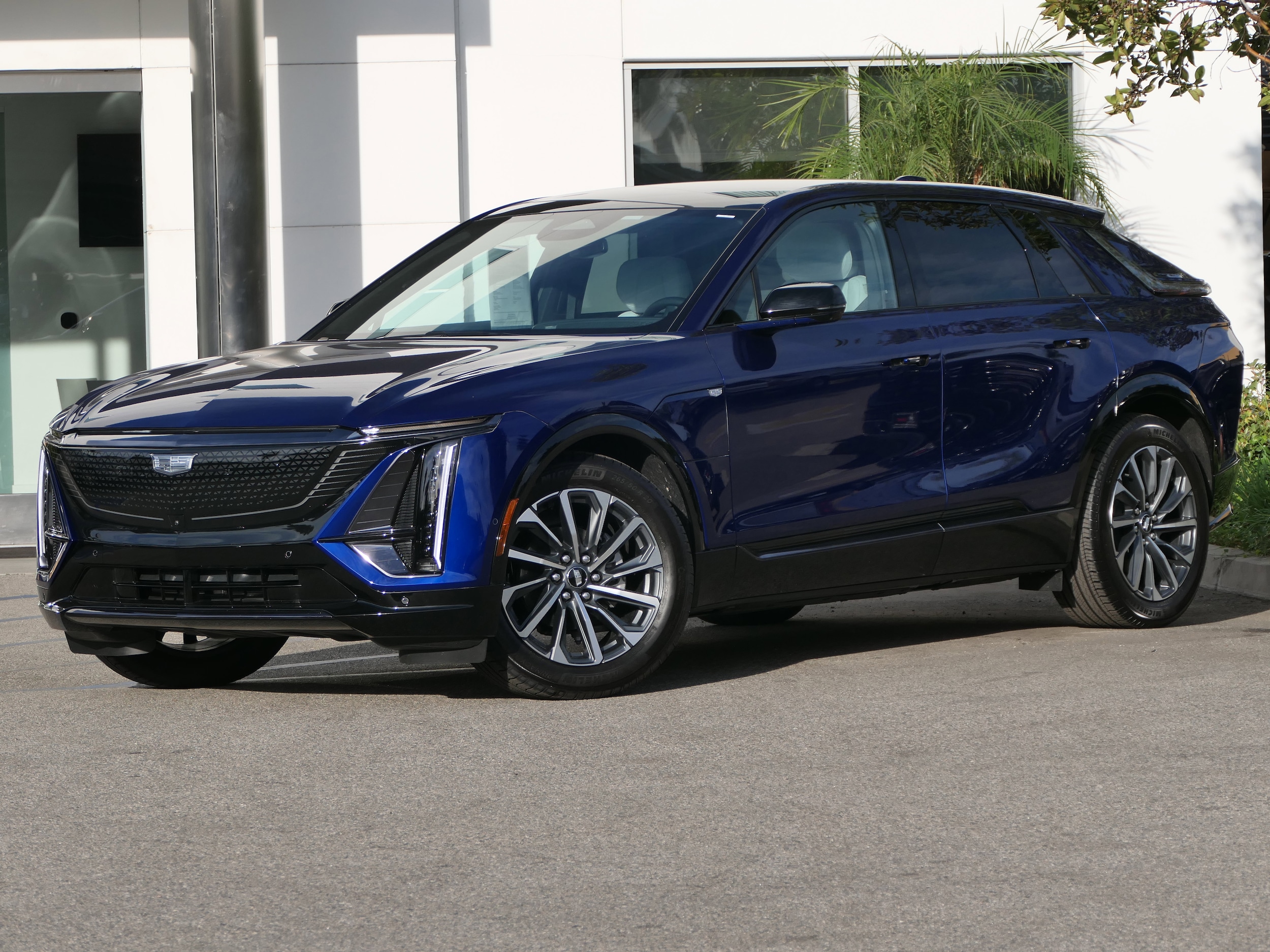 2025 Cadillac LYRIQ Sport 1's photo