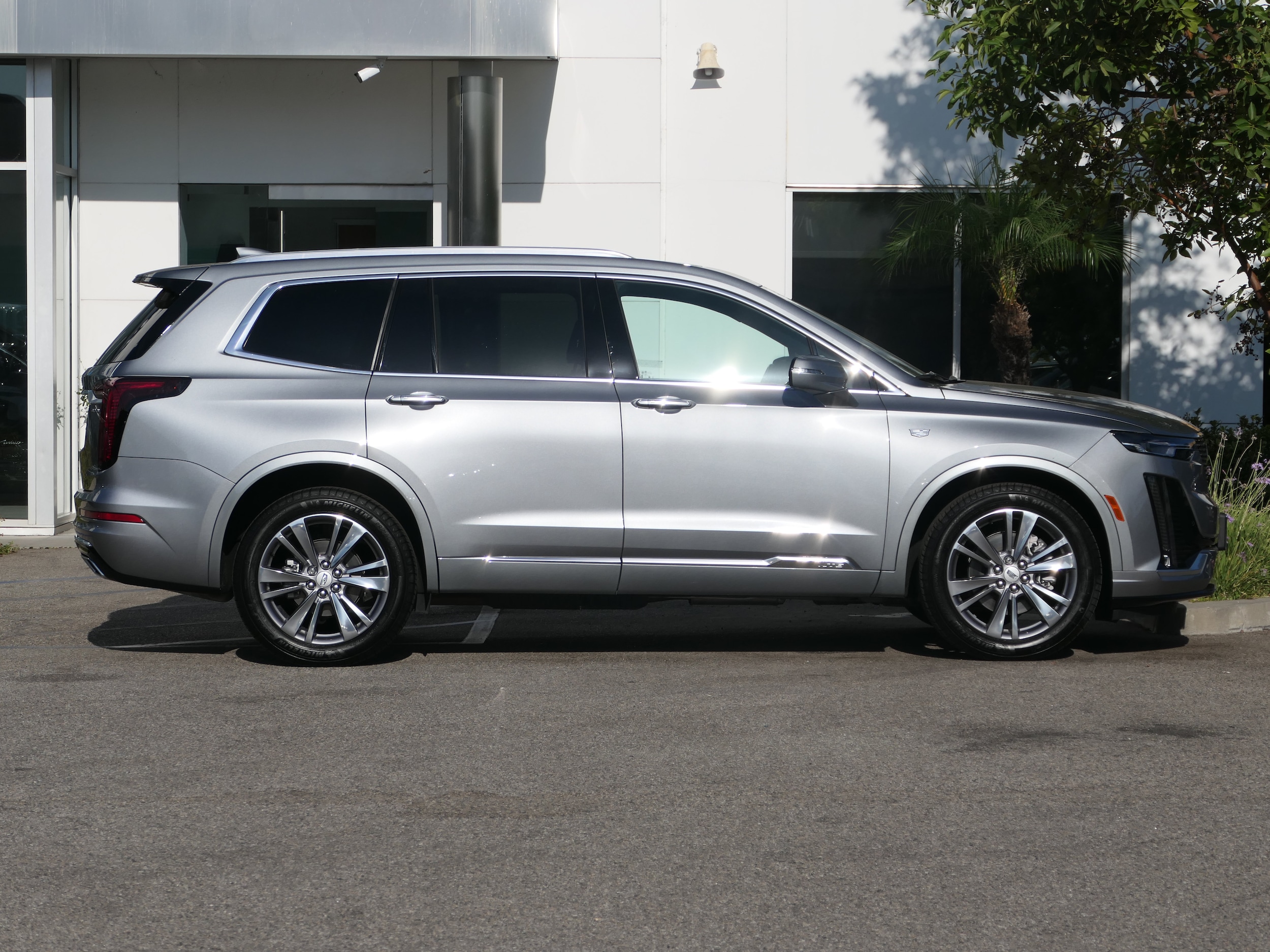 2025 Cadillac XT6 Premium Luxury - Photo 7