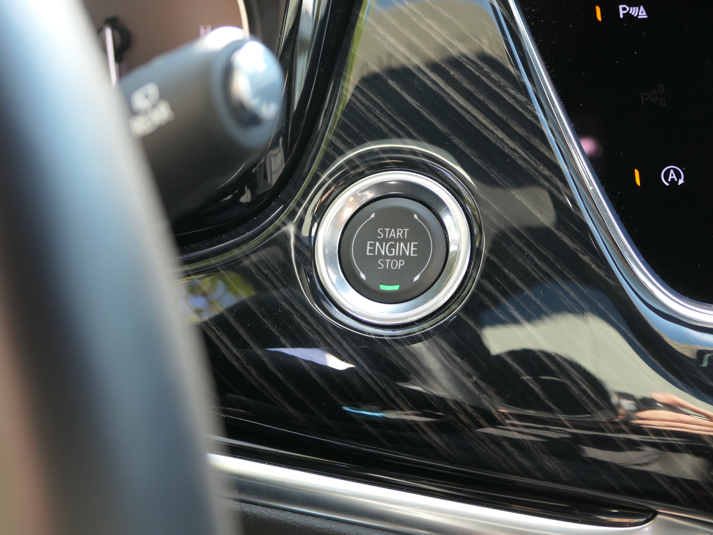 2025 Cadillac XT6 Premium Luxury - Photo 18