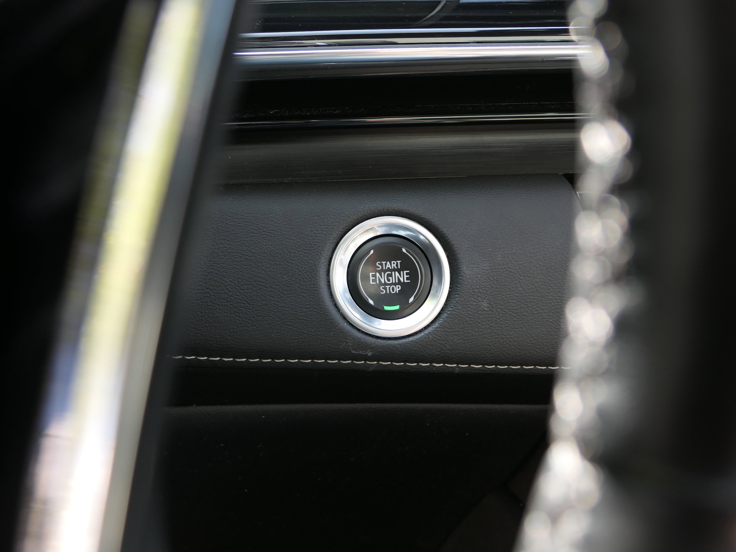 2023 Cadillac Escalade Sport - Photo 18