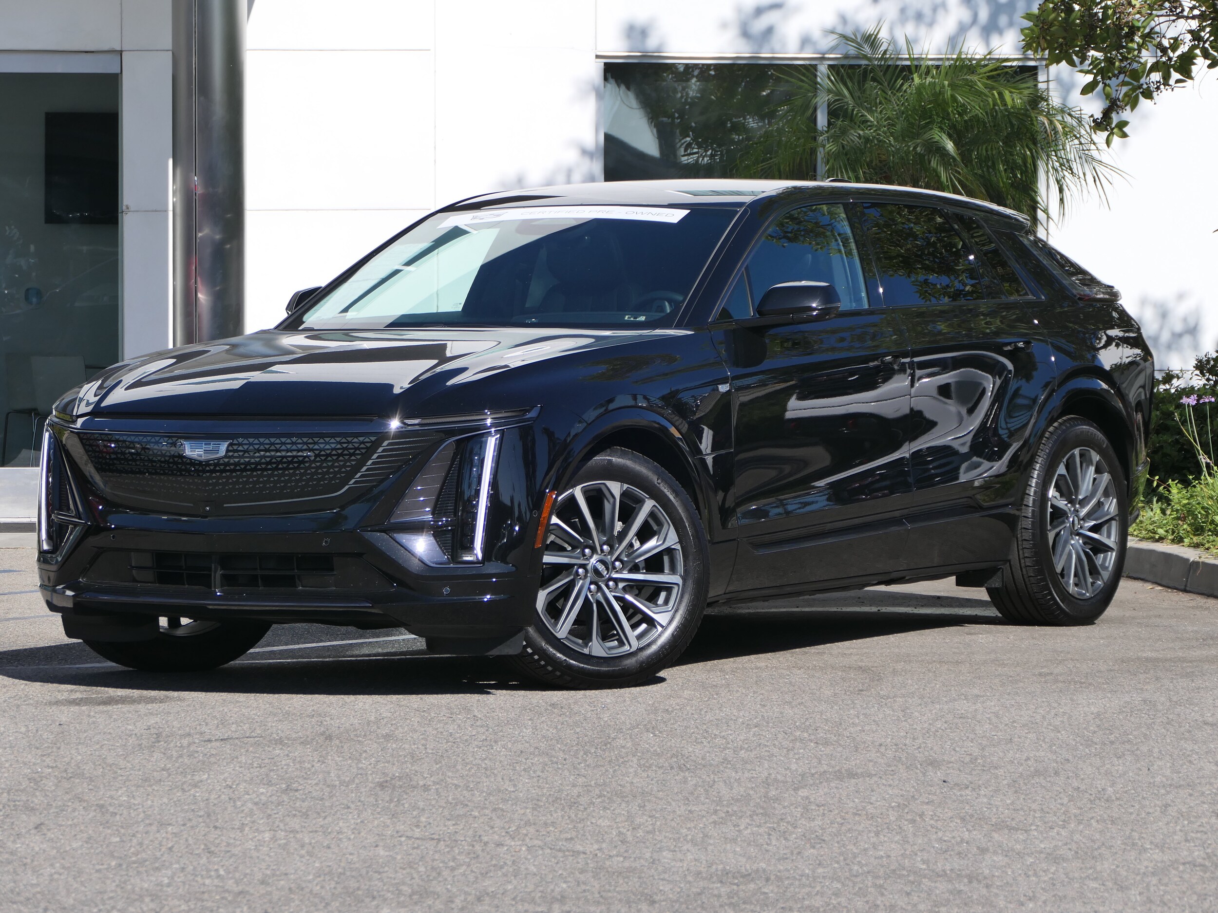 2024 CADILLAC LYRIQ SUV 