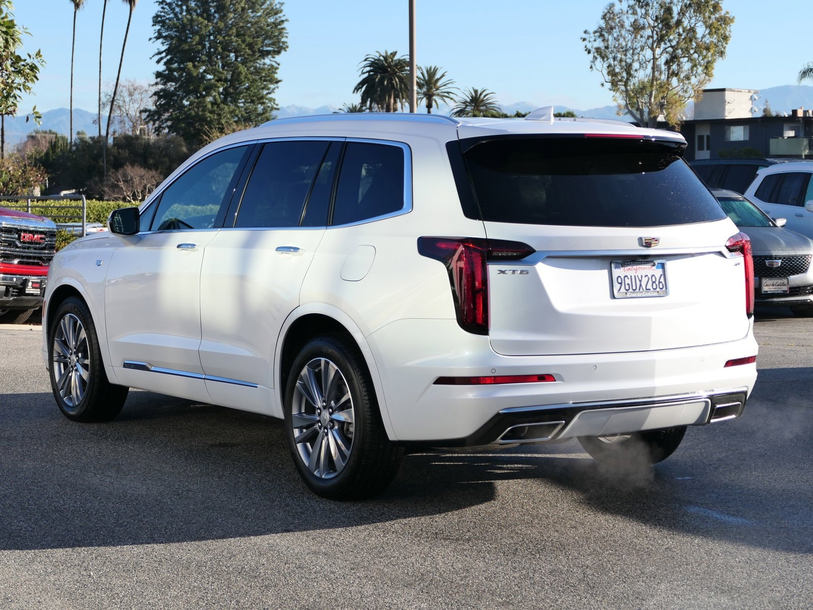 Used 2024 Cadillac XT6 Premium Luxury with VIN 1GYKPCRS5RZ700979 for sale in Sherman Oaks, CA