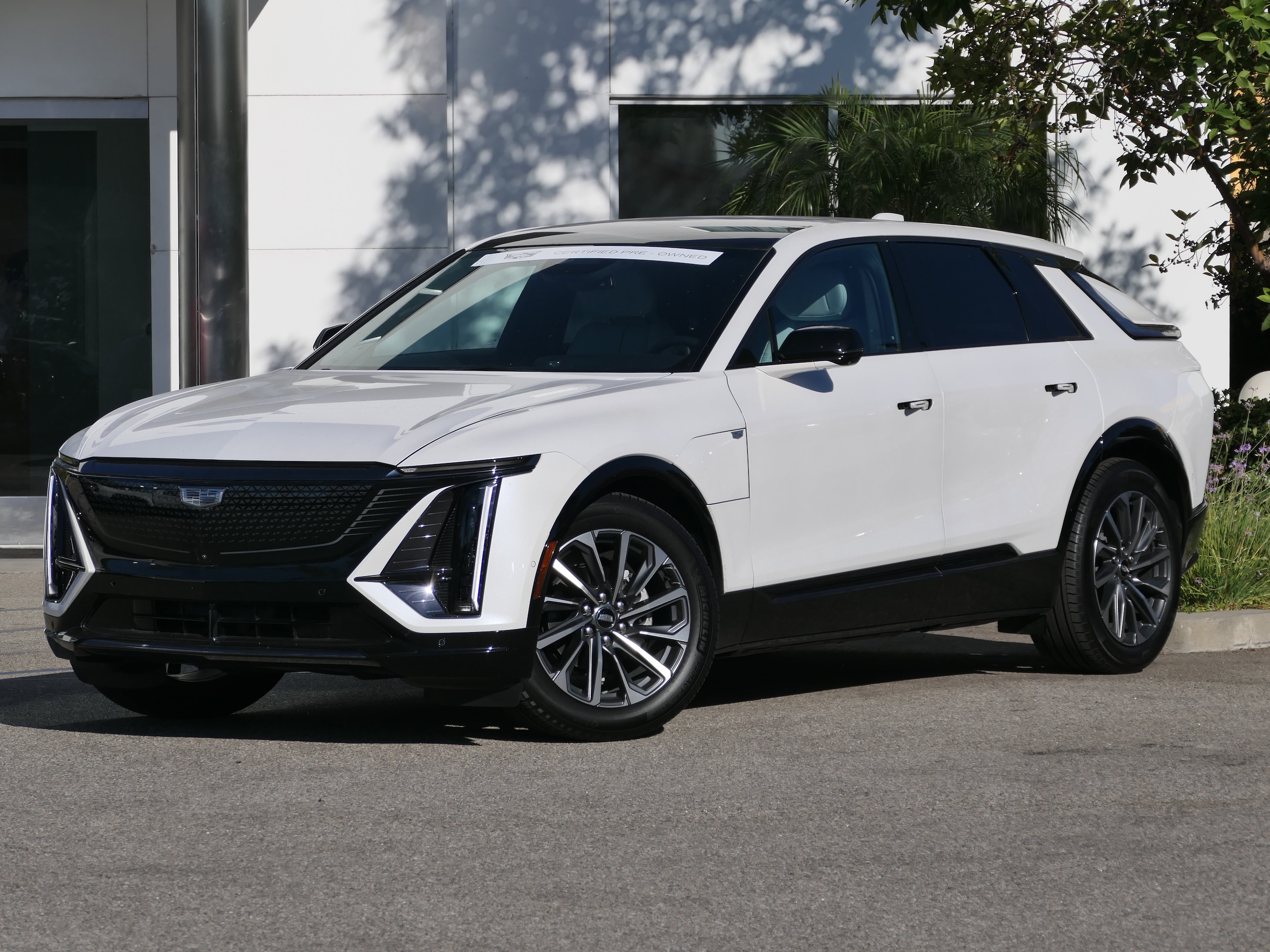 2024 CADILLAC LYRIQ SUV 
