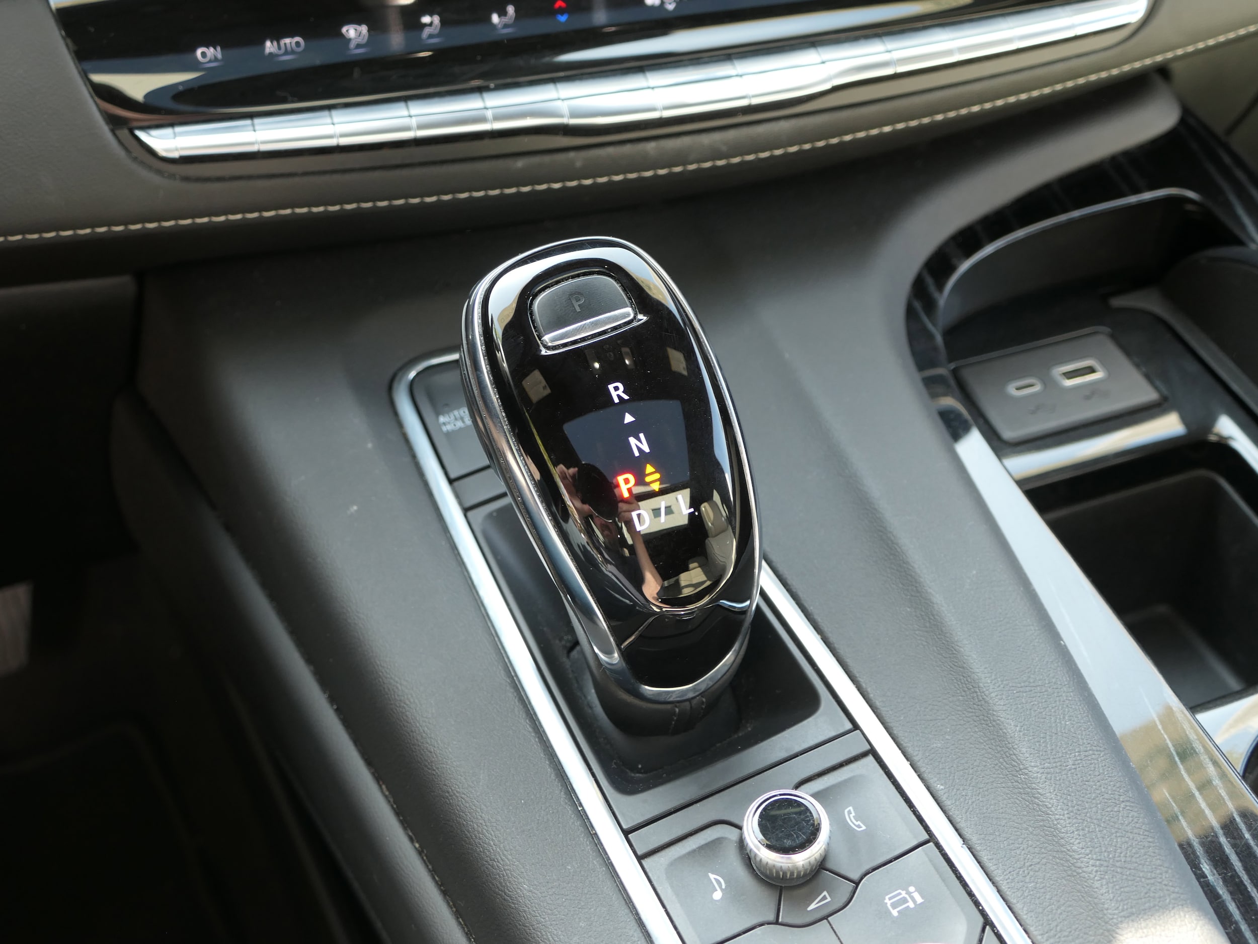 2023 Cadillac Escalade Sport - Photo 22