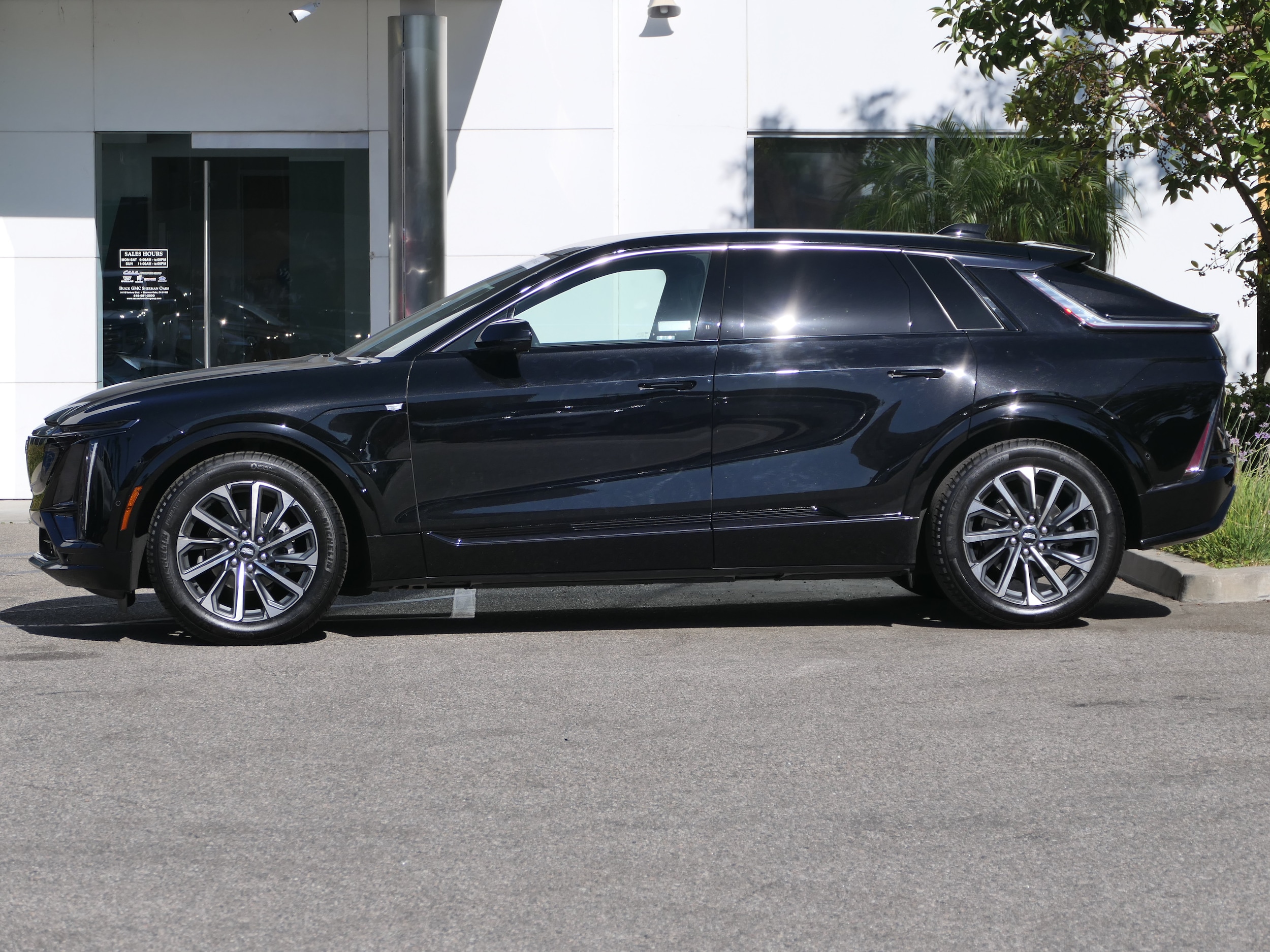 Certified 2024 Cadillac LYRIQ Sport 1 with VIN 1GYKPTRL5RZ134749 for sale in Los Angeles, CA