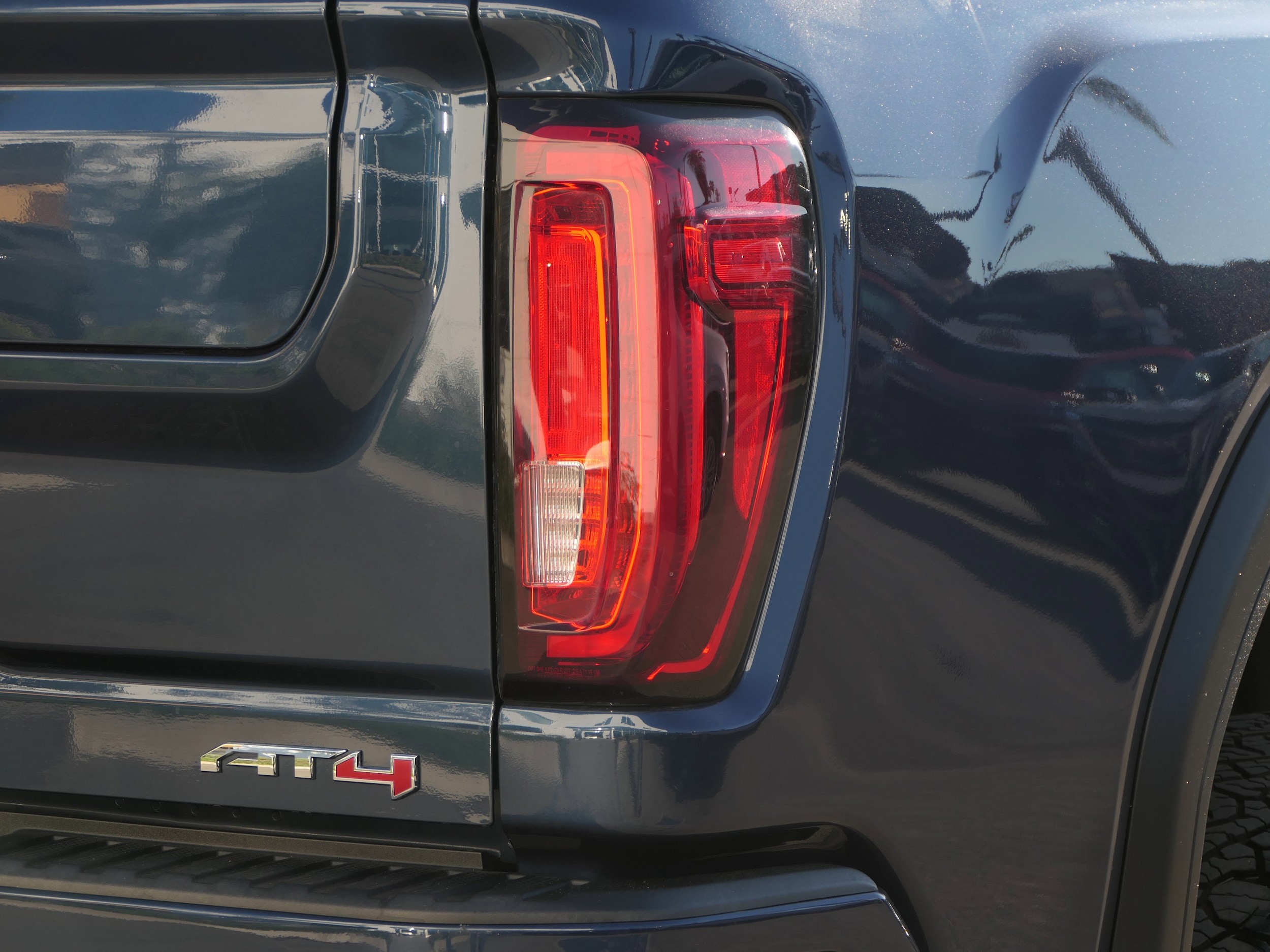 2023 GMC Sierra 2500 HD AT4 photo 6