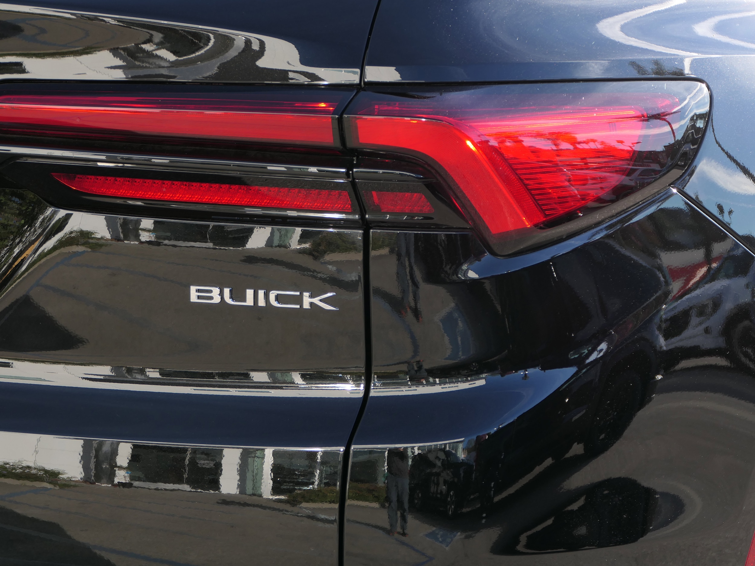 2026 Buick Enclave Sport Touring photo 5