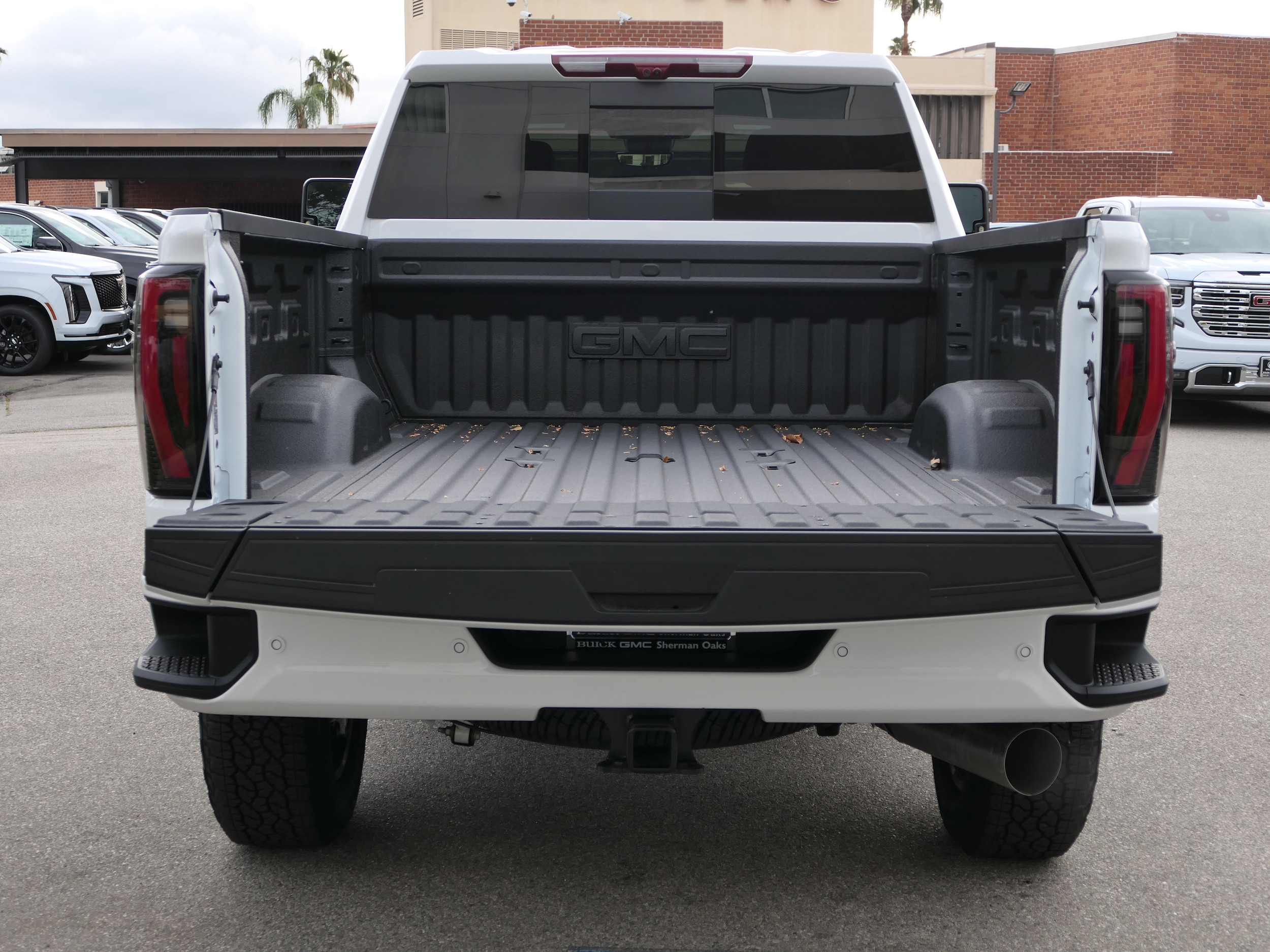 2026 GMC Sierra 2500 HD AT4 photo 4