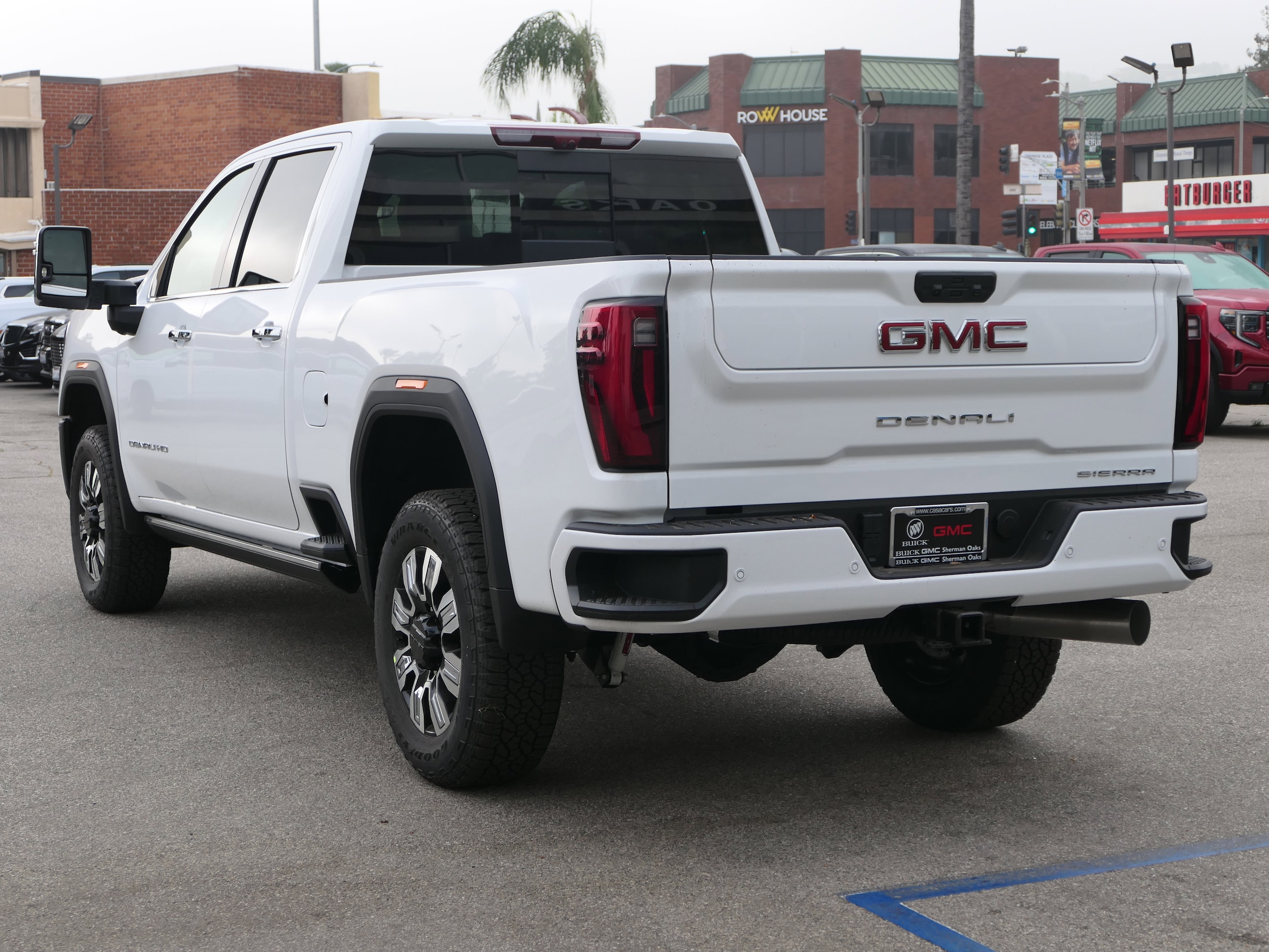 2026 GMC Sierra 2500 HD Denali photo 2