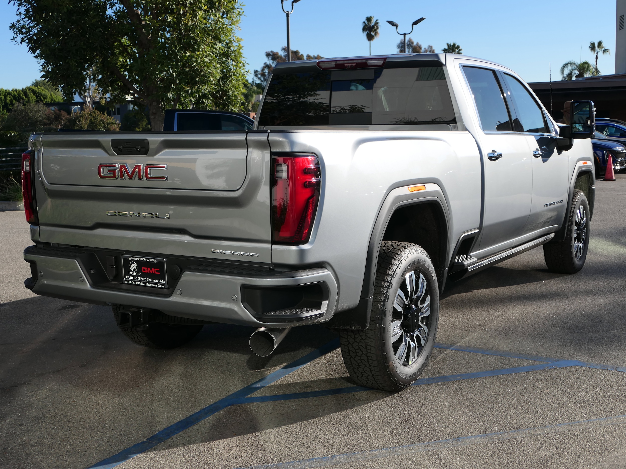 2026 GMC Sierra 2500 HD Denali photo 4