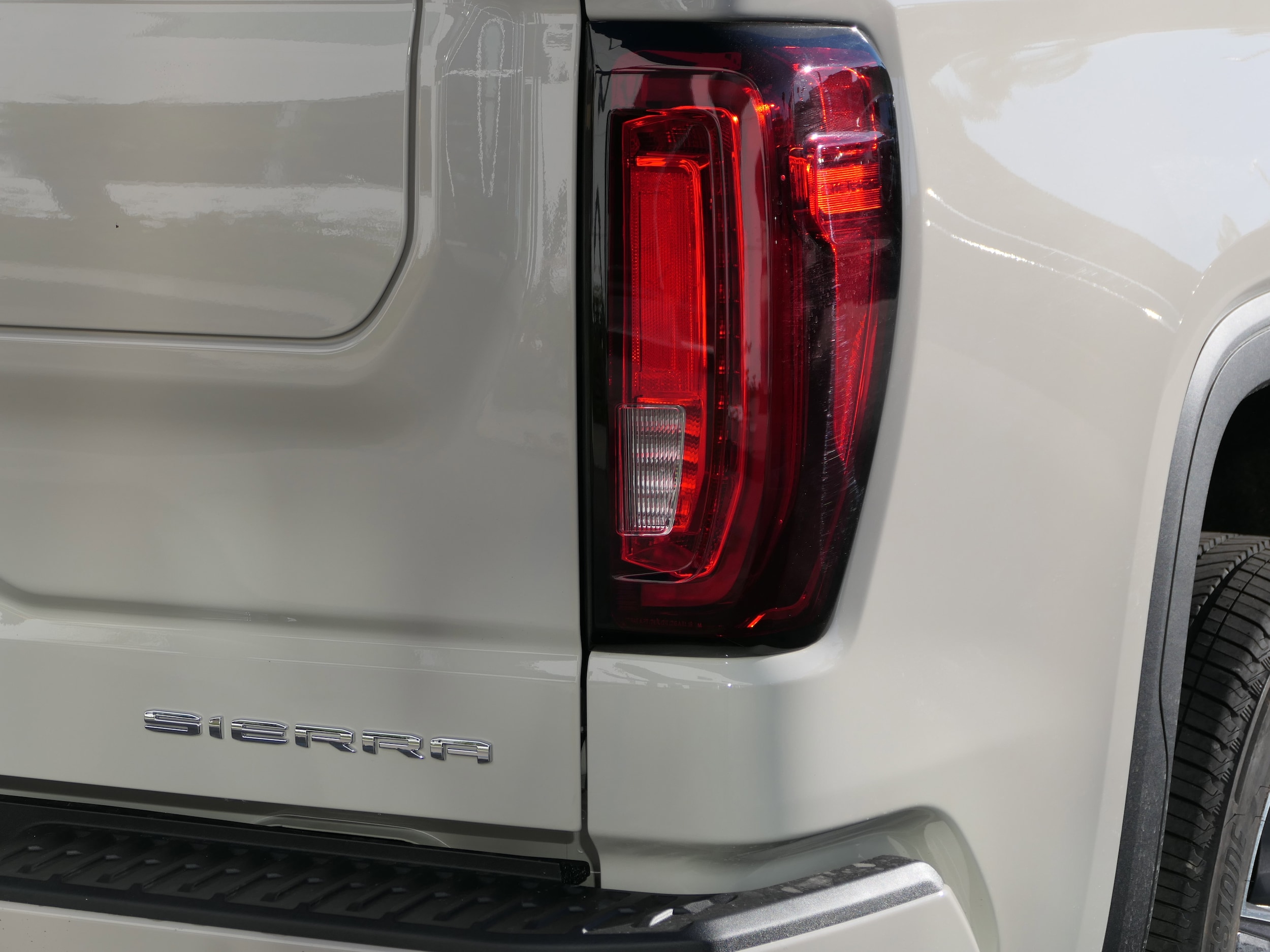 2026 GMC Sierra 1500 Denali photo 5