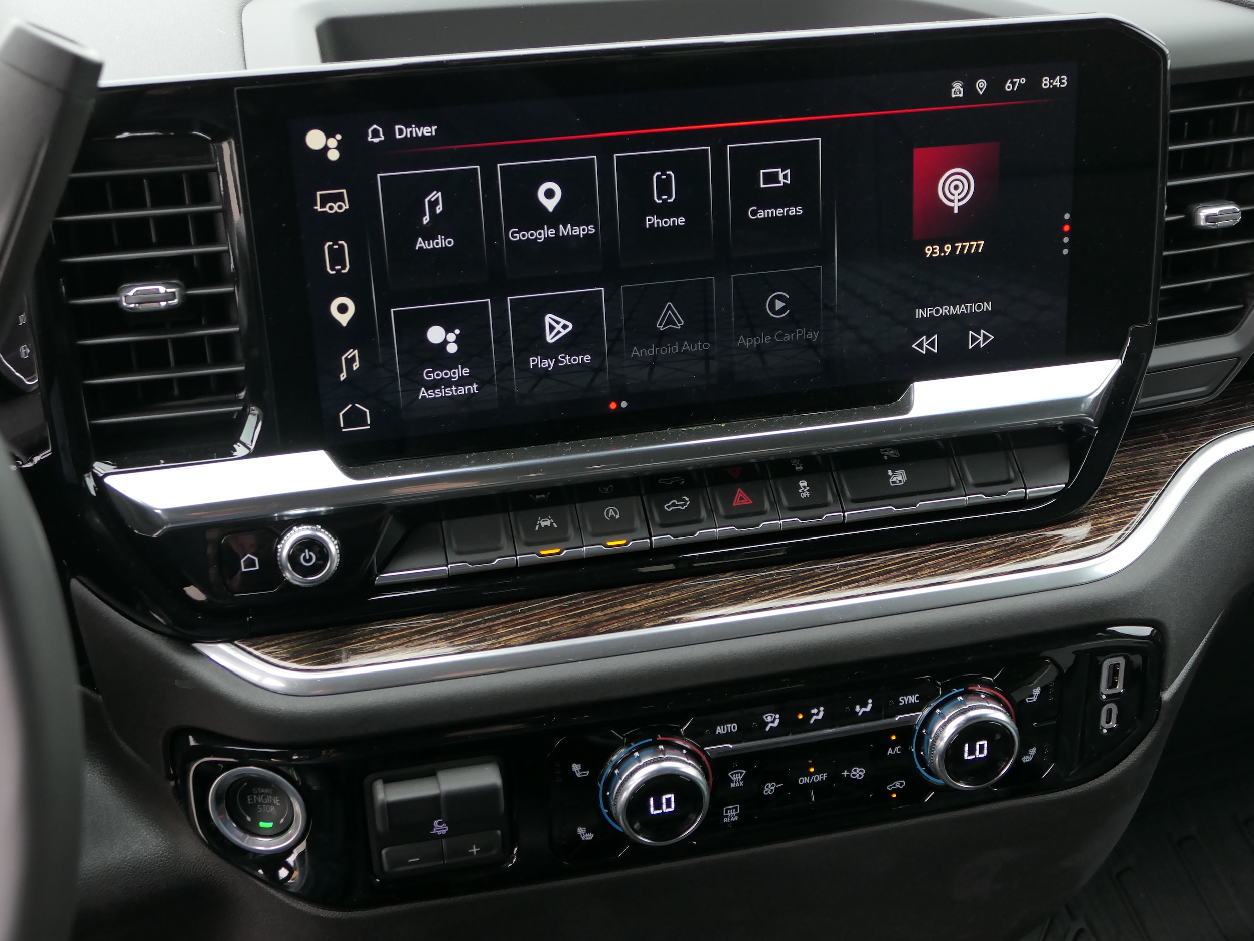 2026 GMC Sierra 1500 SLE - Photo 18