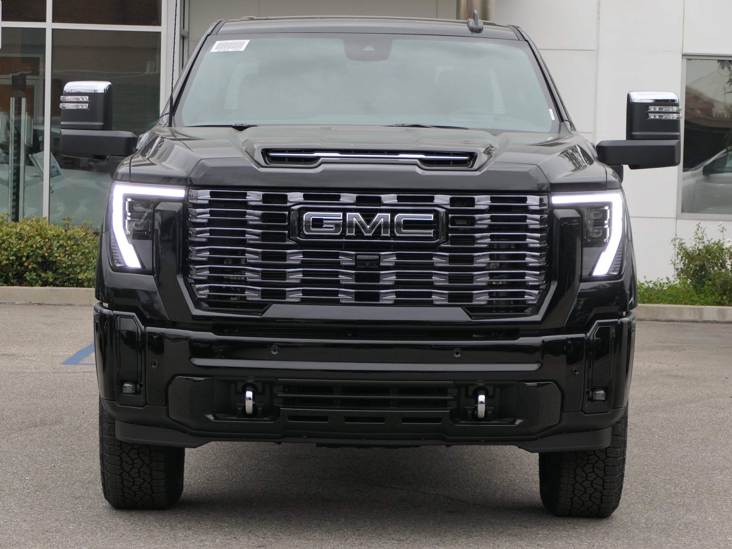 2026 GMC Sierra 2500 HD Denali Ultimate photo 3