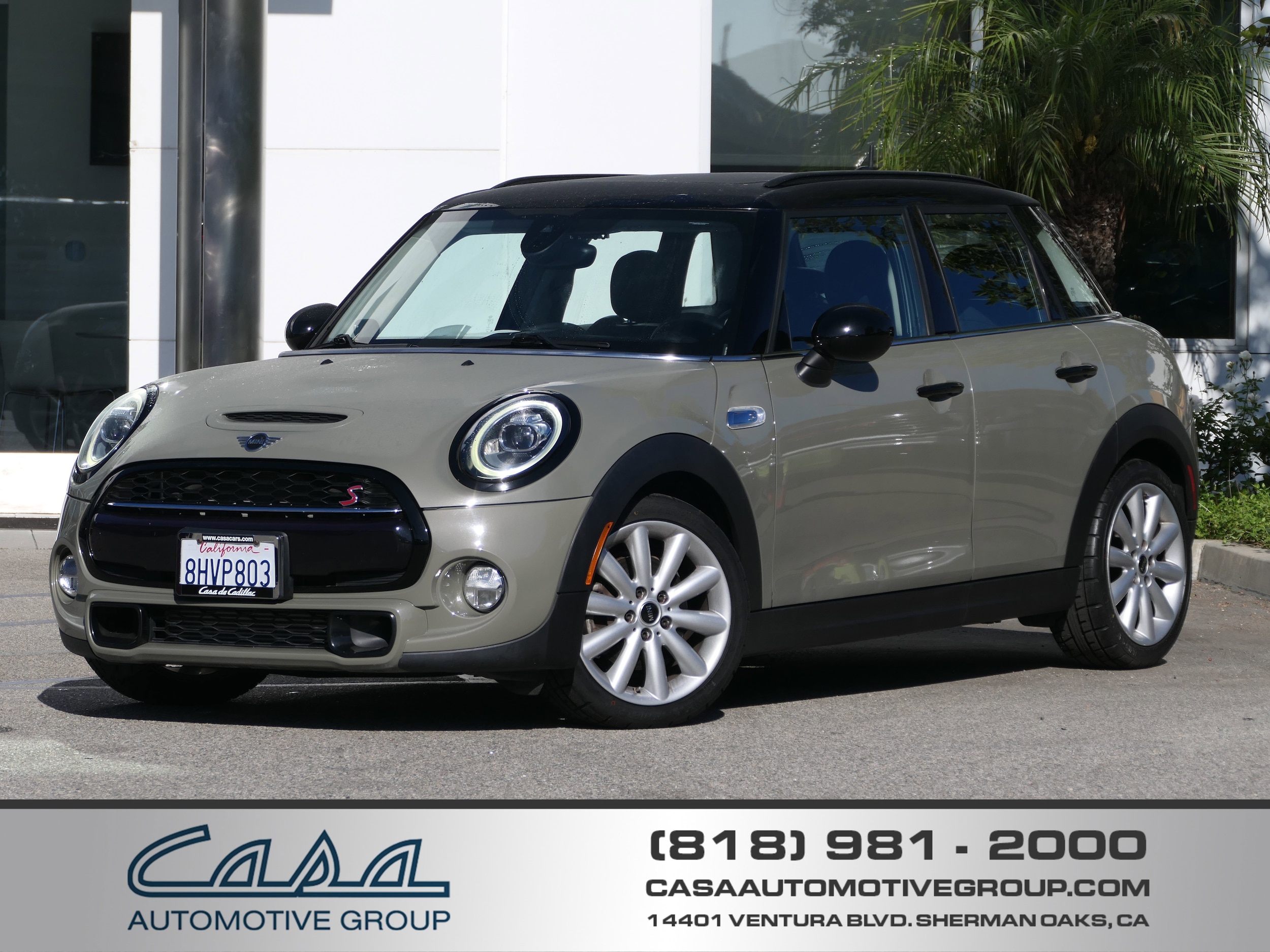 2019 MINI Hardtop Cooper S Signature's photo