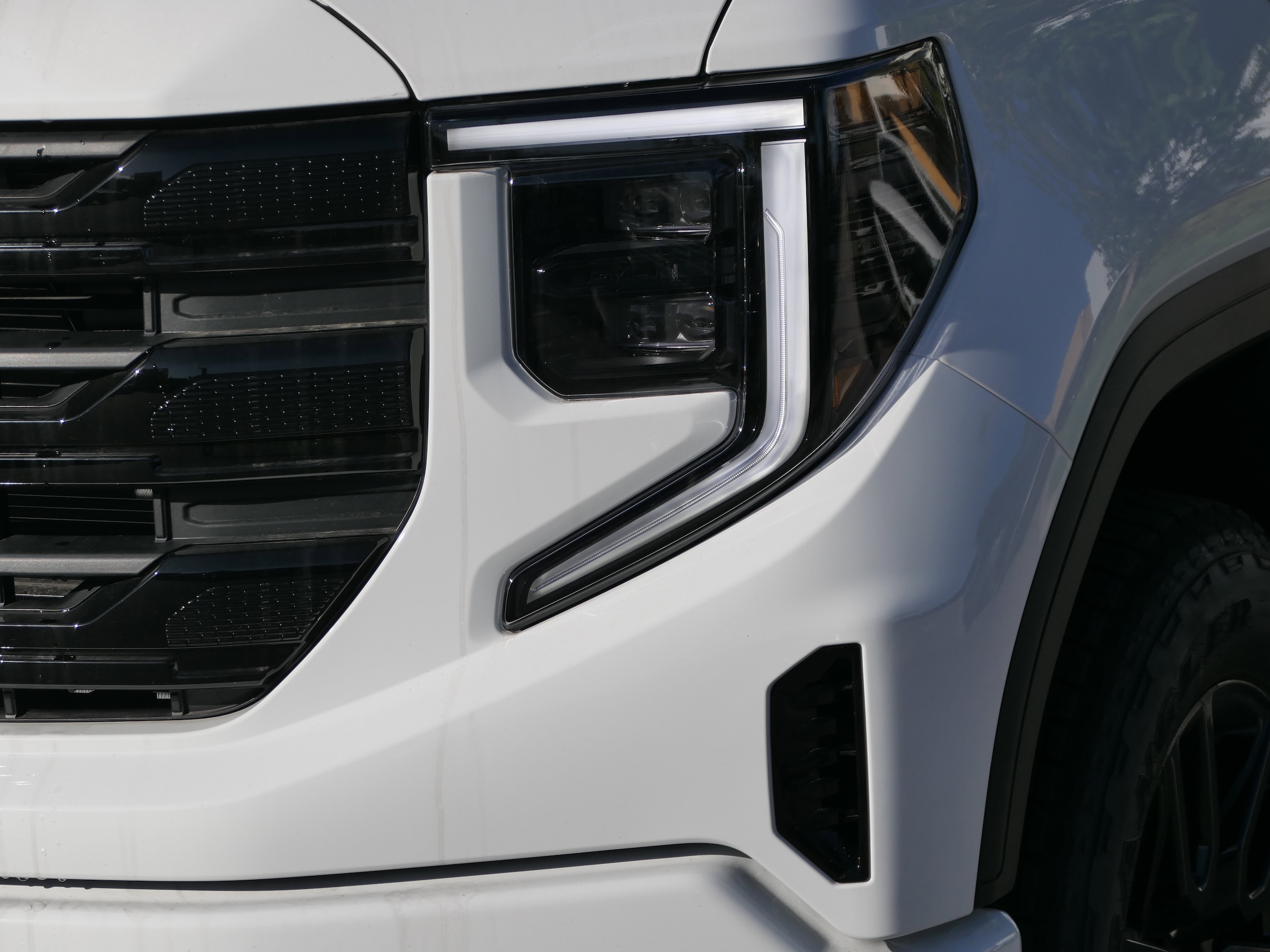 2026 GMC Sierra 1500 Elevation photo 3