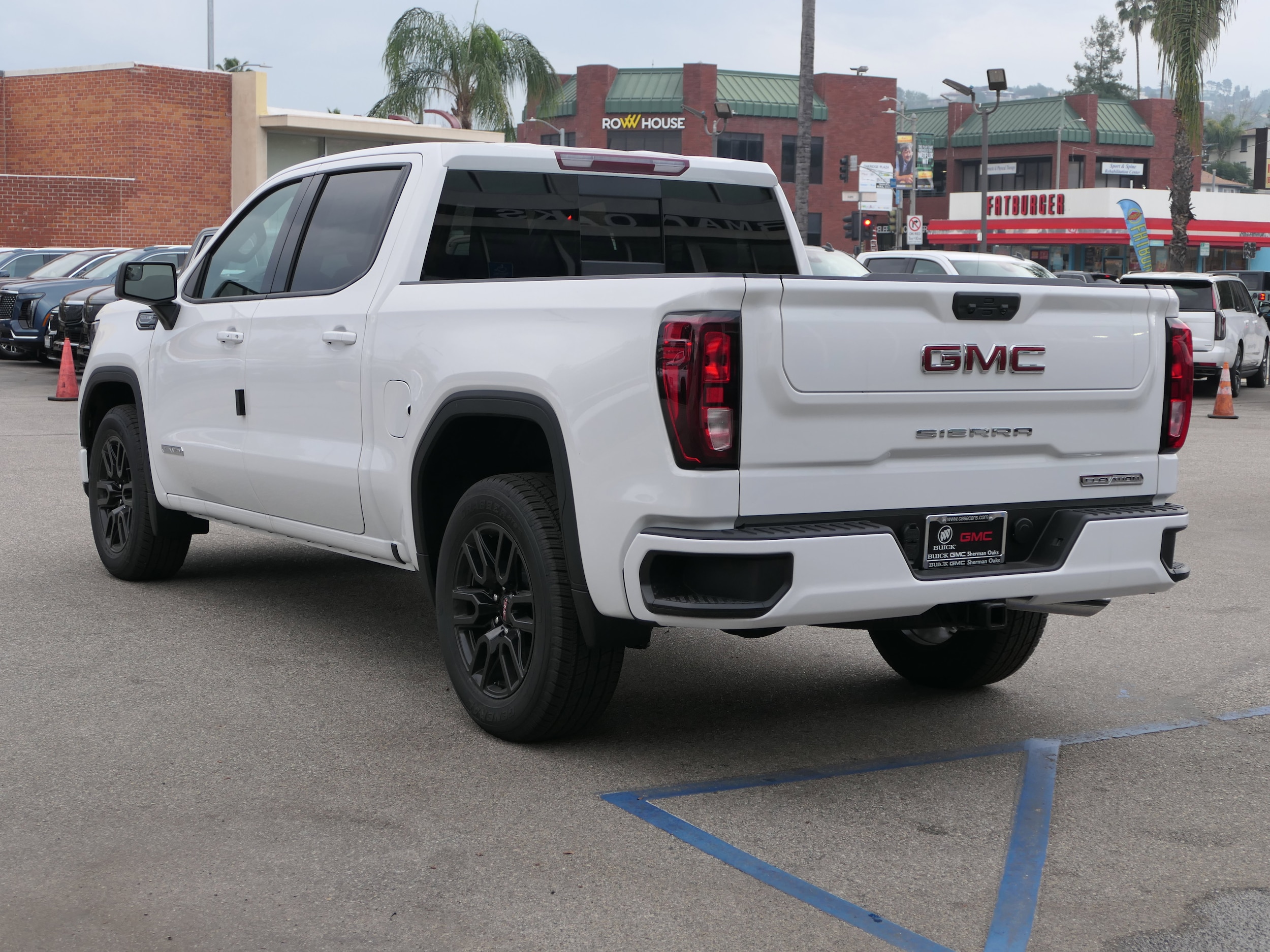 2026 GMC Sierra 1500 Elevation photo 2