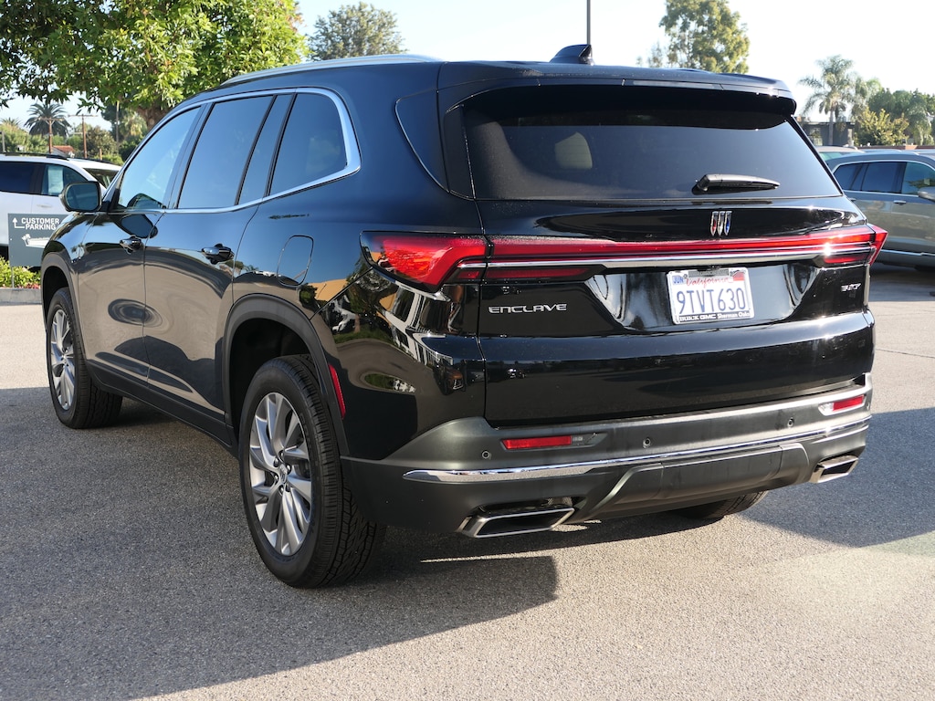 Used 2025 Buick Enclave Preferred SUV