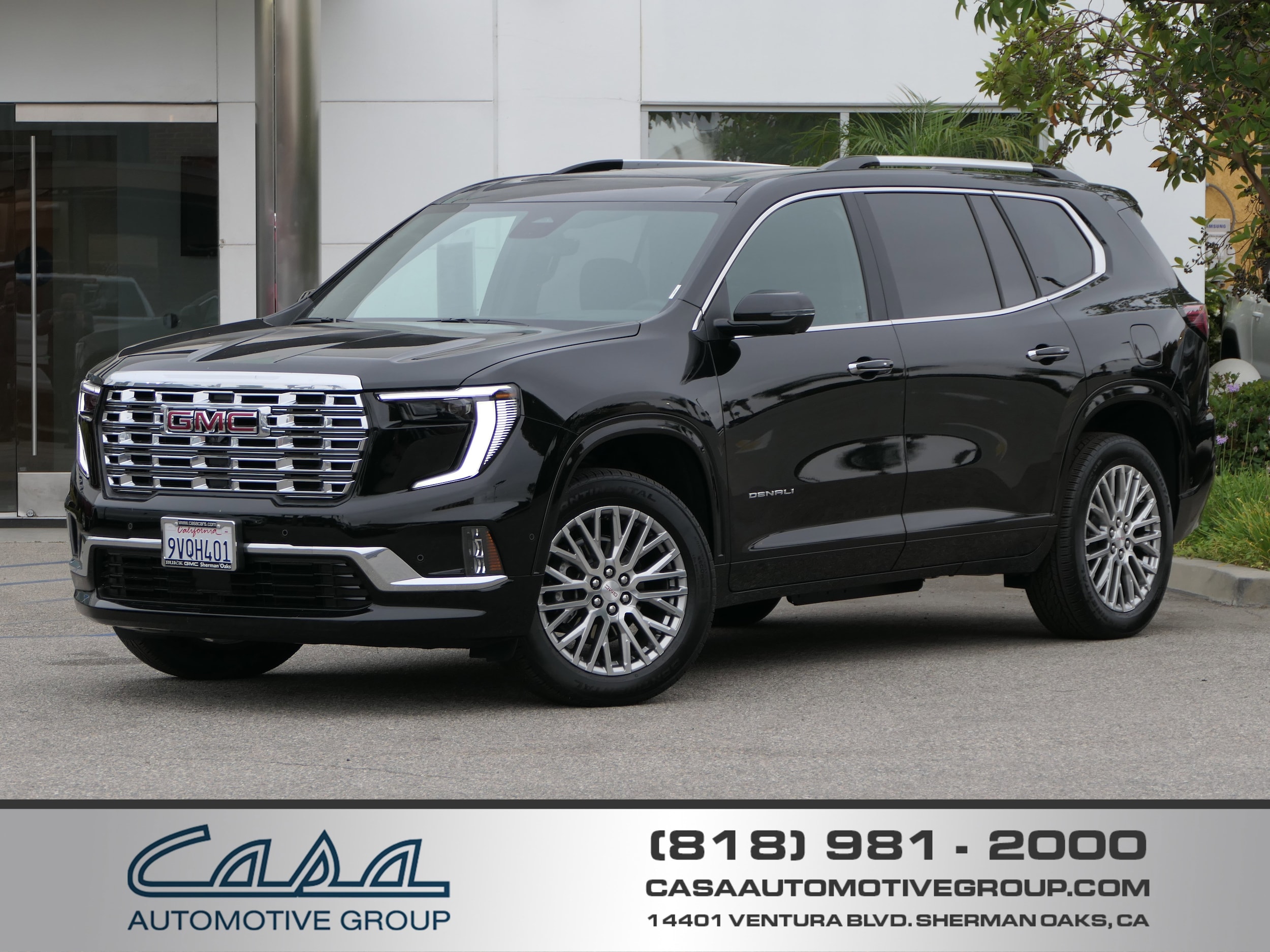 2026 GMC Acadia Denali FWD's photo