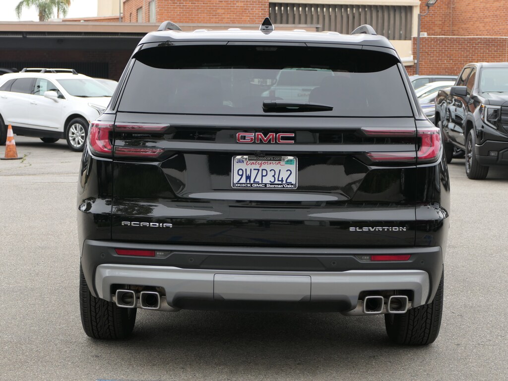 Used 2026 GMC Acadia Elevation SUV