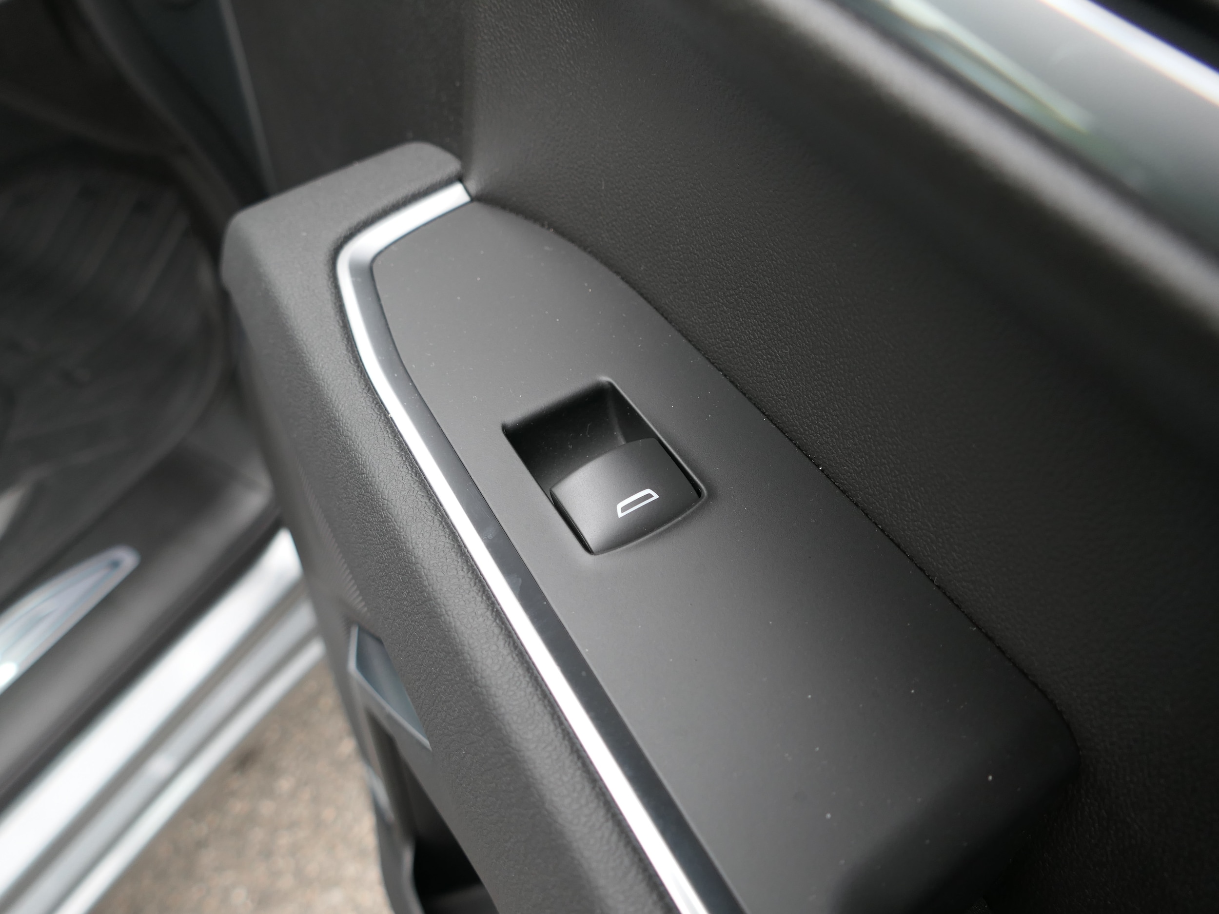 2026 GMC Sierra 1500 SLE - Photo 22
