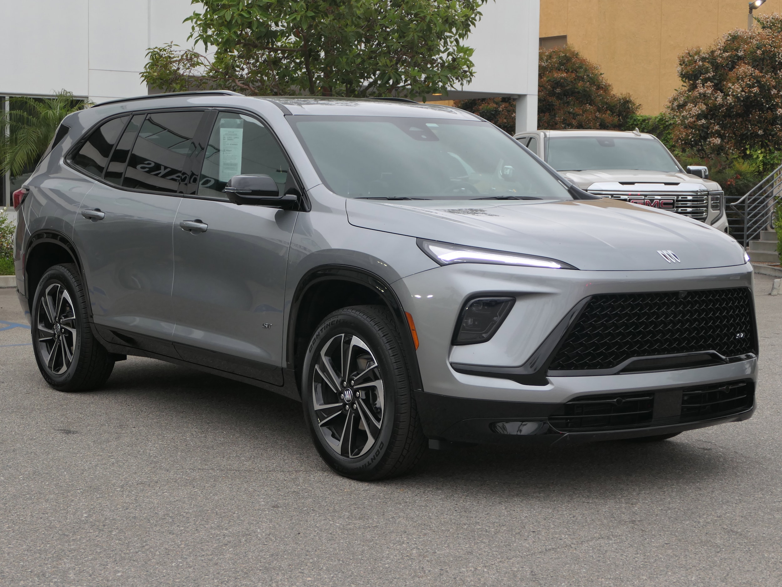 2026 Buick Enclave Sport Touring photo 6