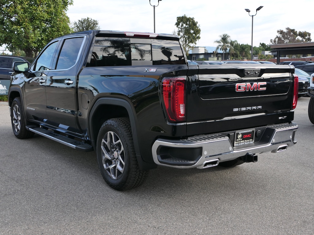 New 2025 GMC Sierra 1500 SLT Truck