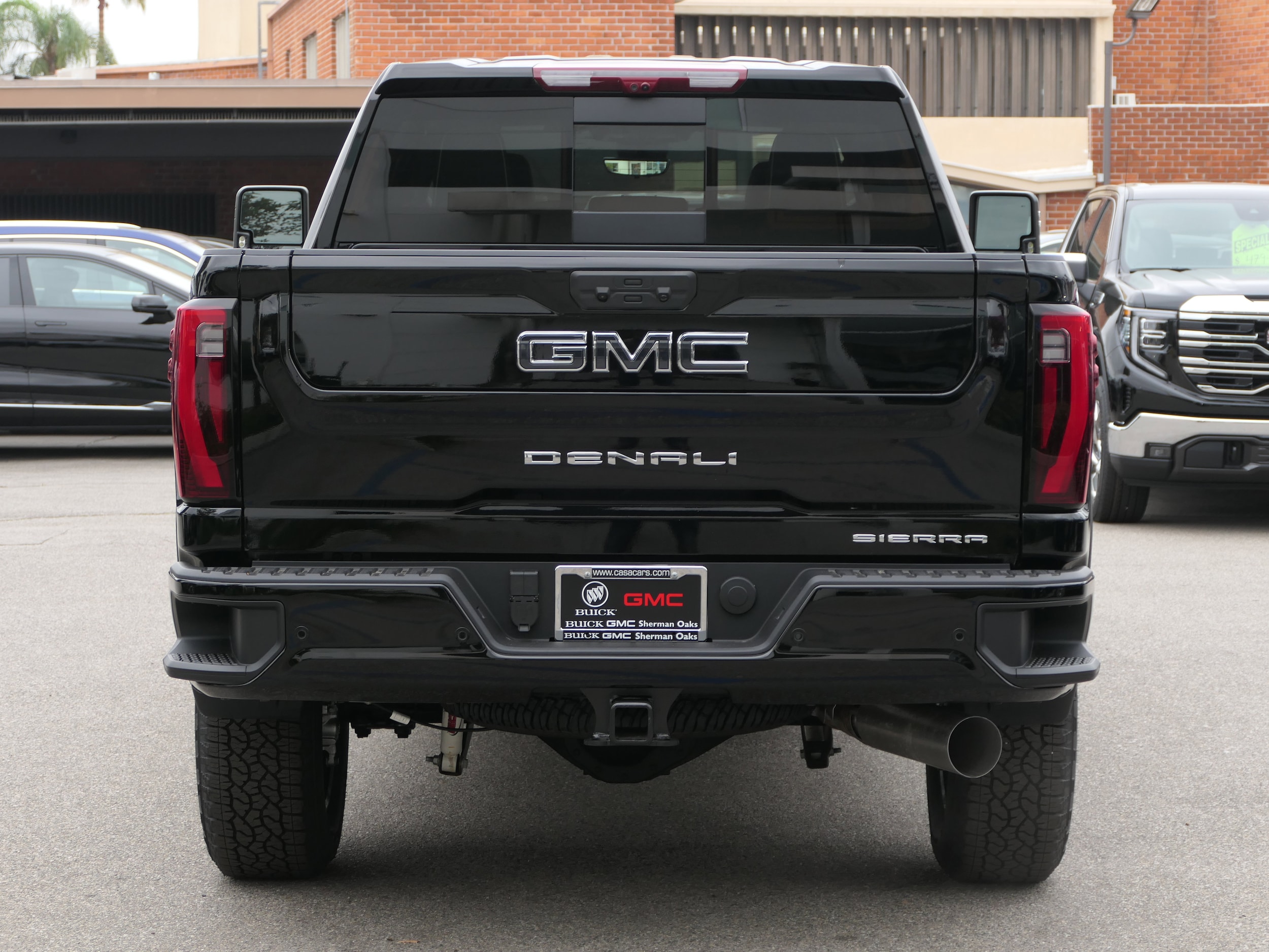 2026 GMC Sierra 2500 HD Denali Ultimate photo 2