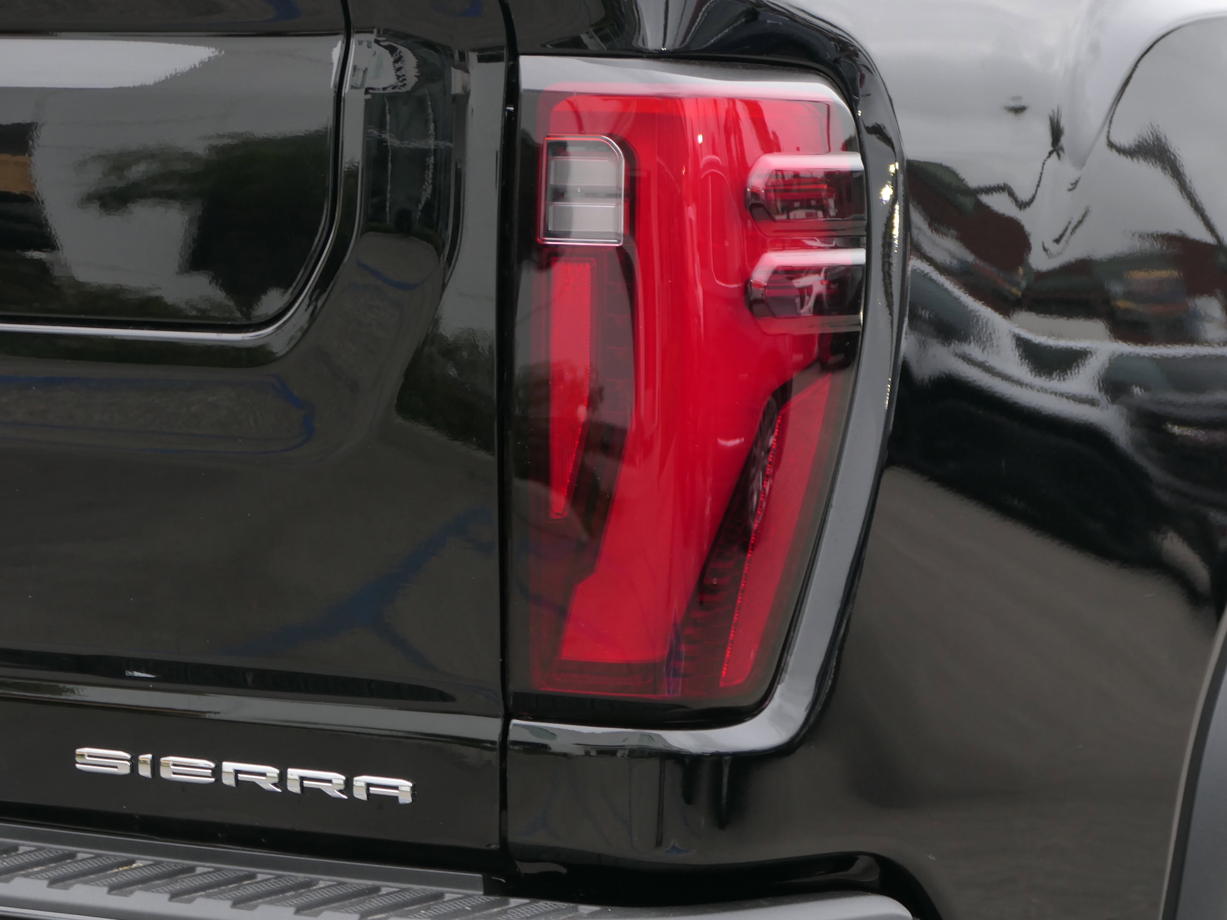 2026 GMC Sierra 2500 HD Denali Ultimate photo 5
