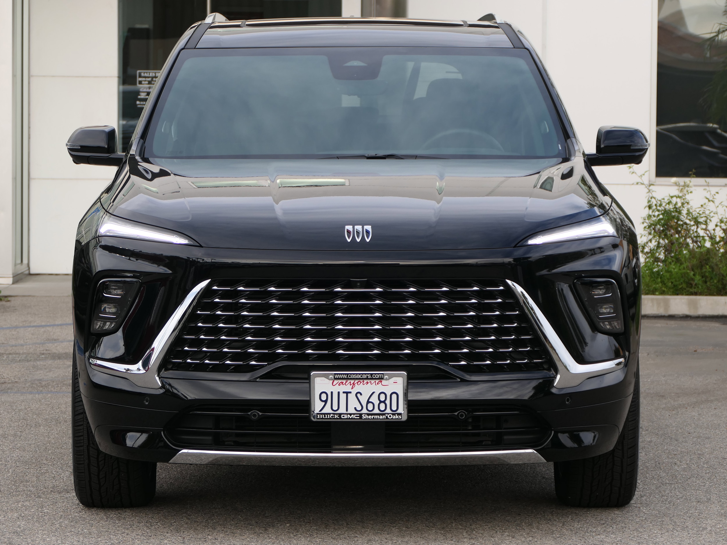 2026 Buick Enclave Avenir photo 3