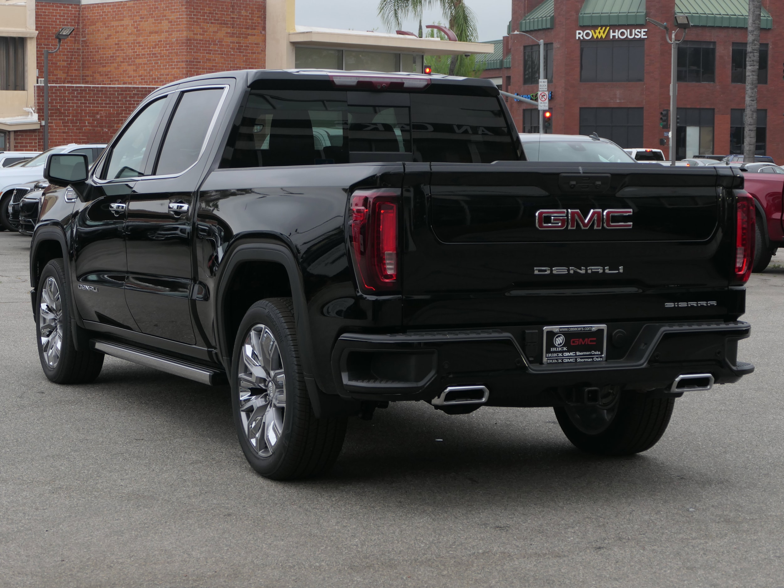 2026 GMC Sierra 1500 Denali photo 2