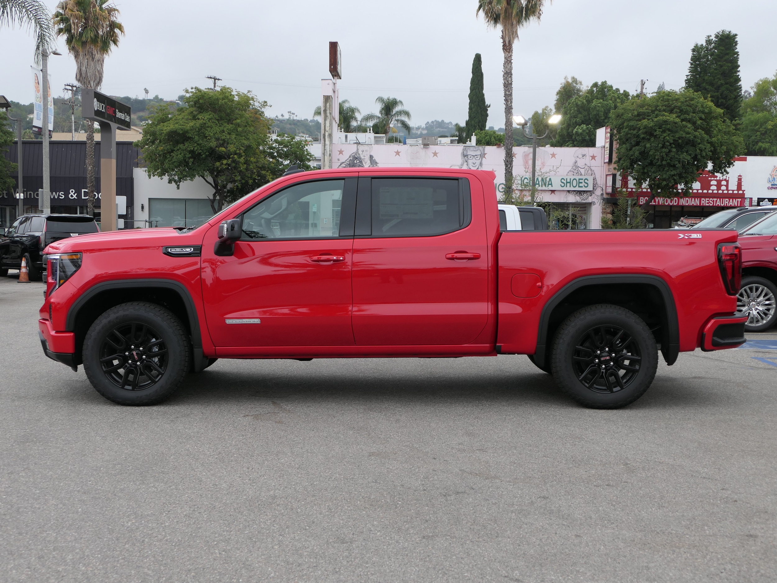 2026 GMC Sierra 1500 Elevation - Photo 2