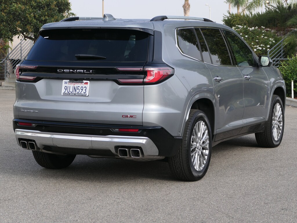 Used 2025 GMC Acadia Denali SUV