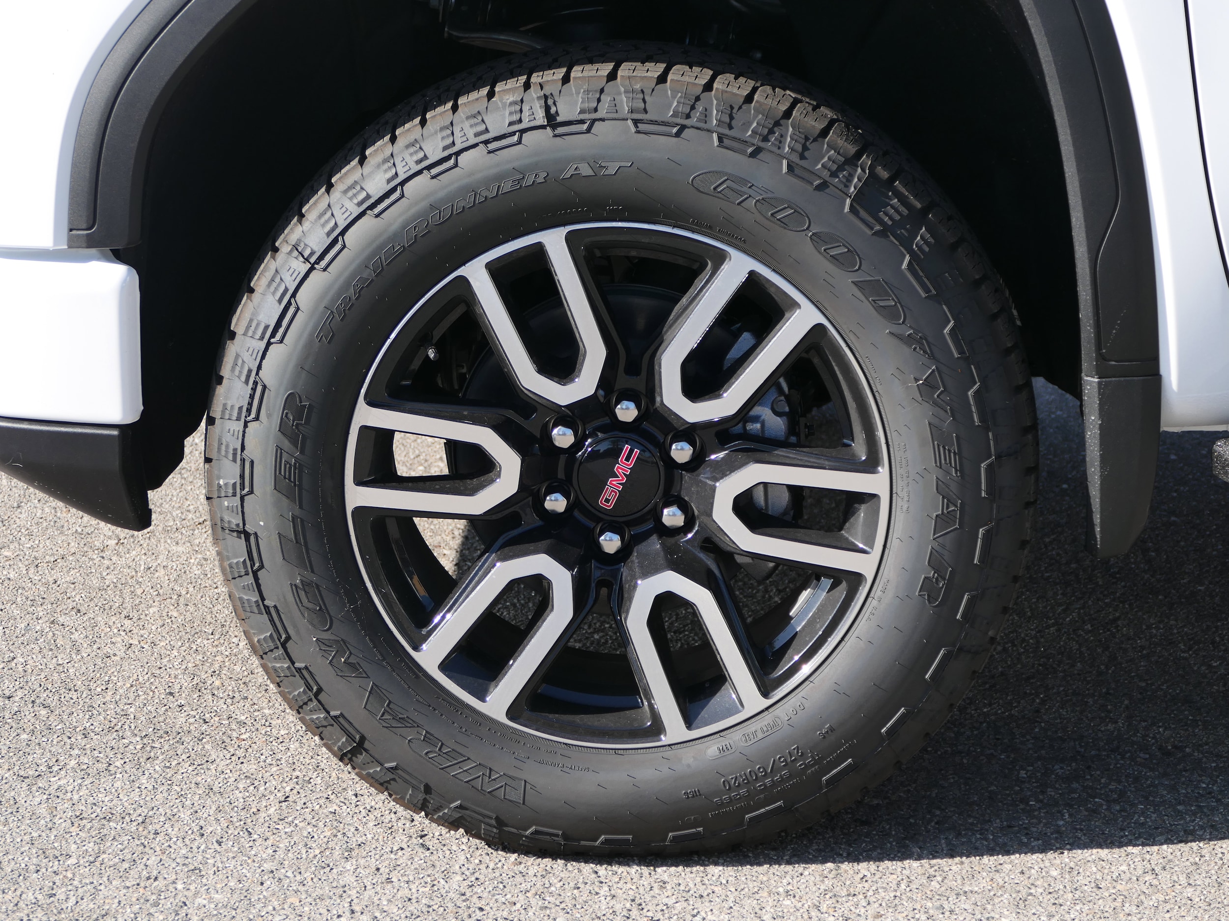 2026 GMC Sierra 1500 AT4 - Photo 9